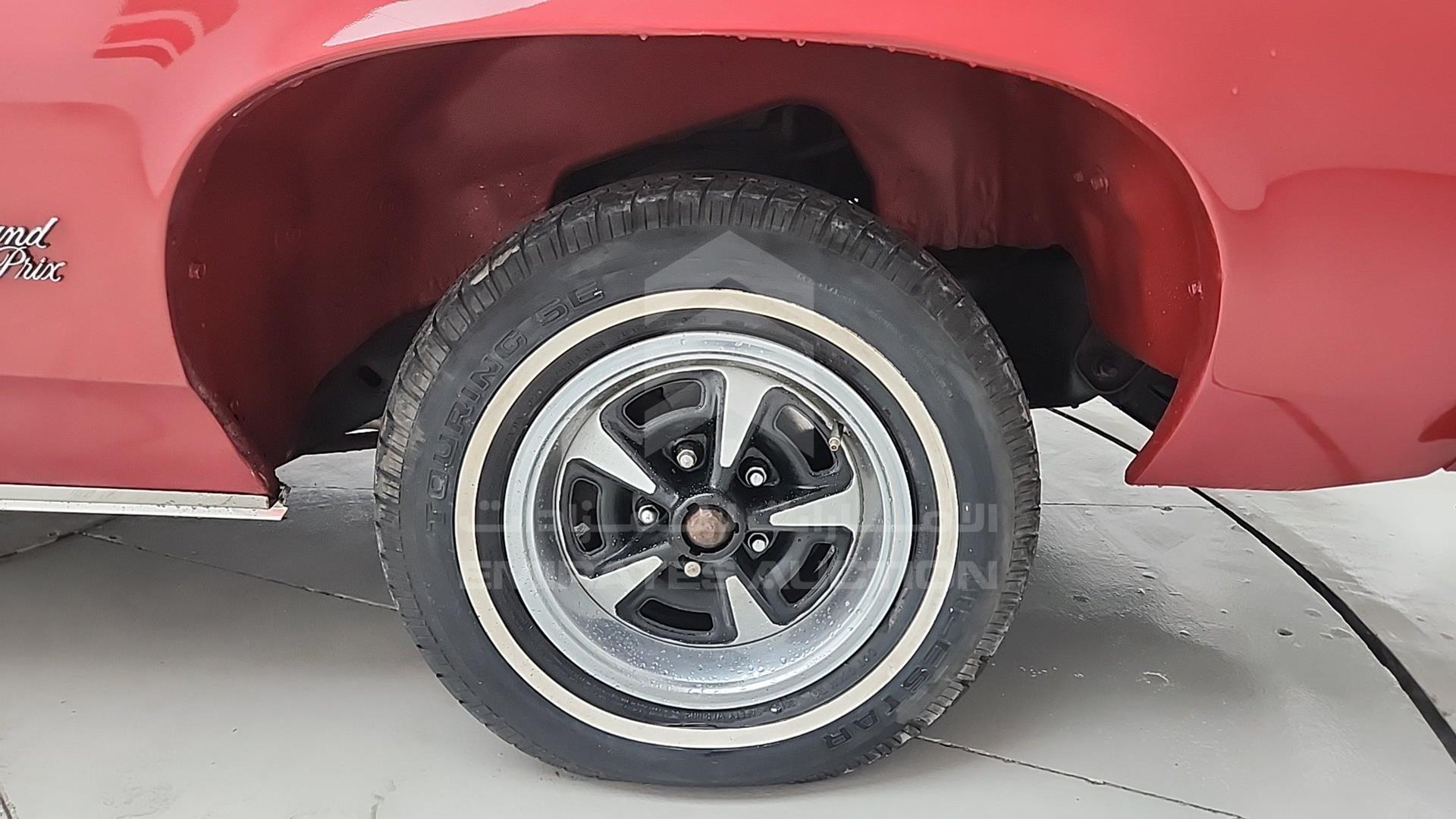 1977 PONTIAC GRAND PRIX VIN: 2J57Y7A197595