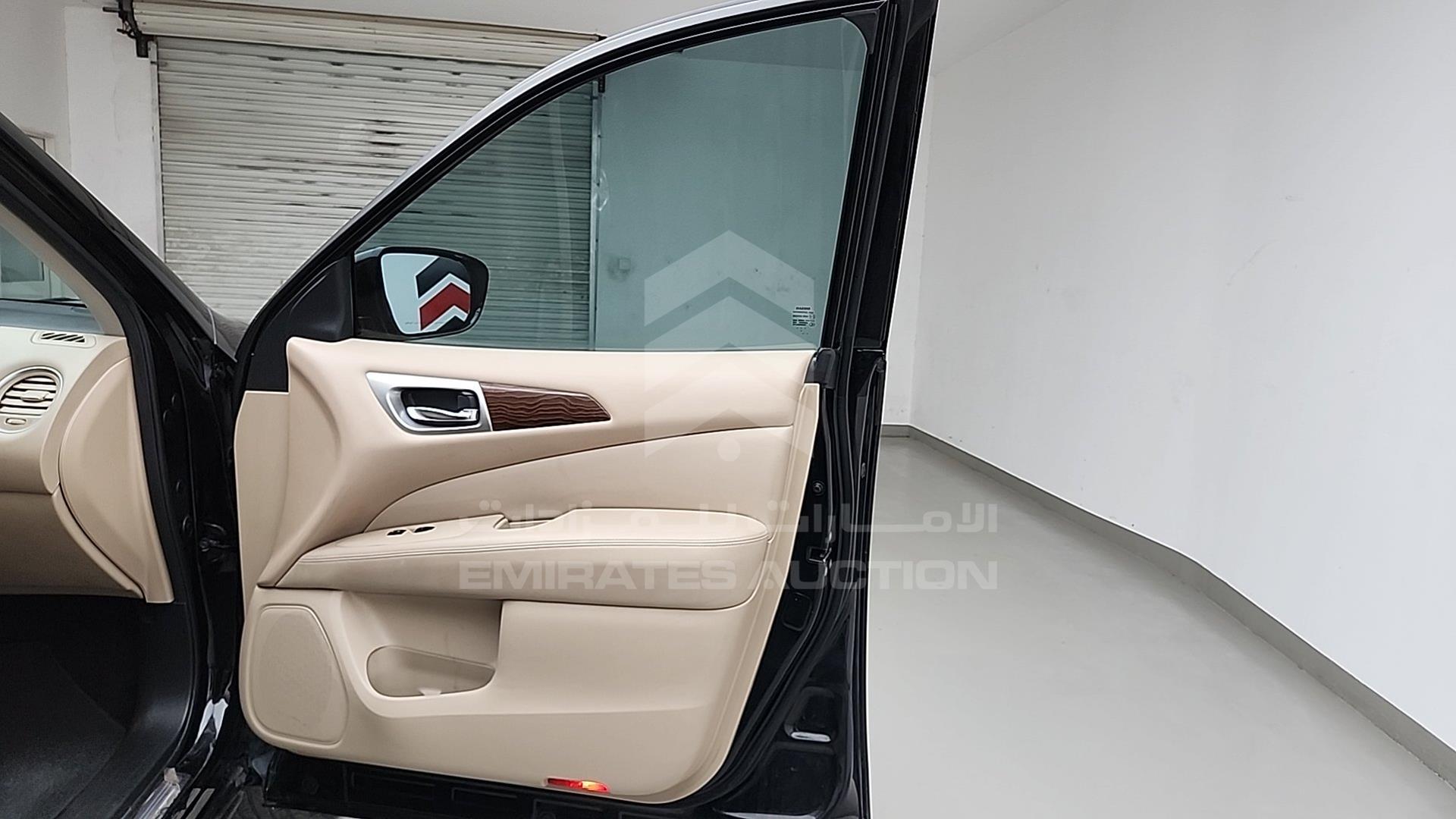 2018 NISSAN PATHFINDER VIN: 5N1DR2M52JC600894