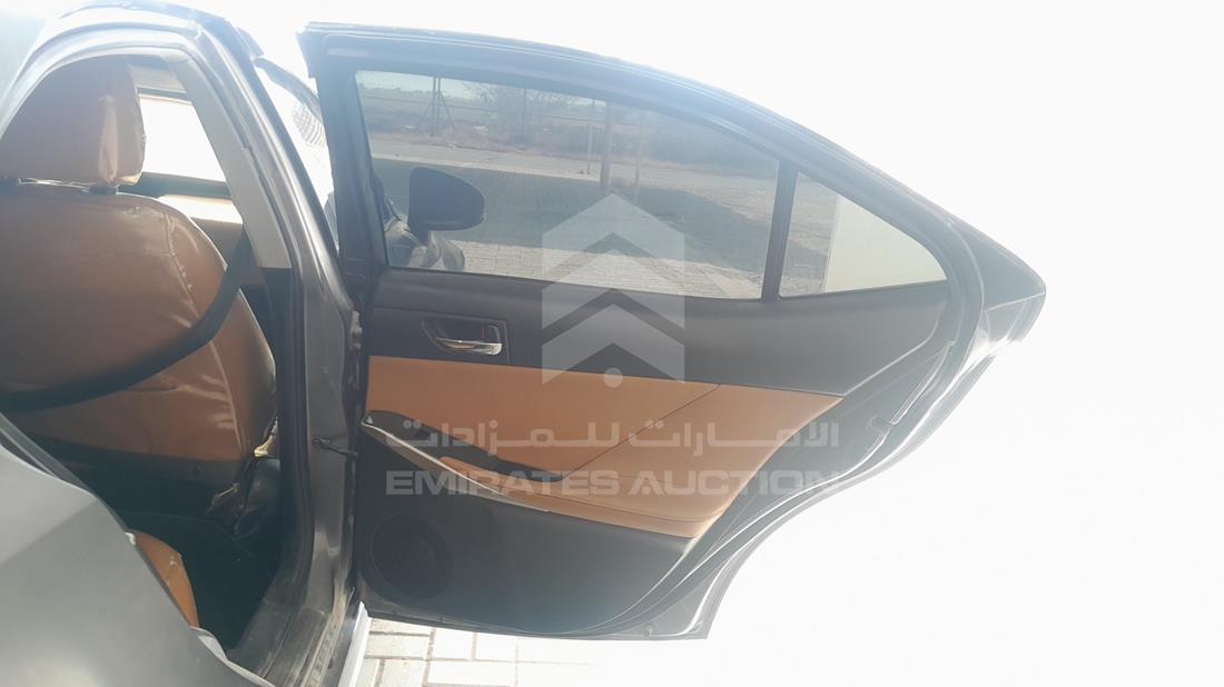 لكزس اى اس 250 2014 — الباب الخلفي الأيمن — صورة 23