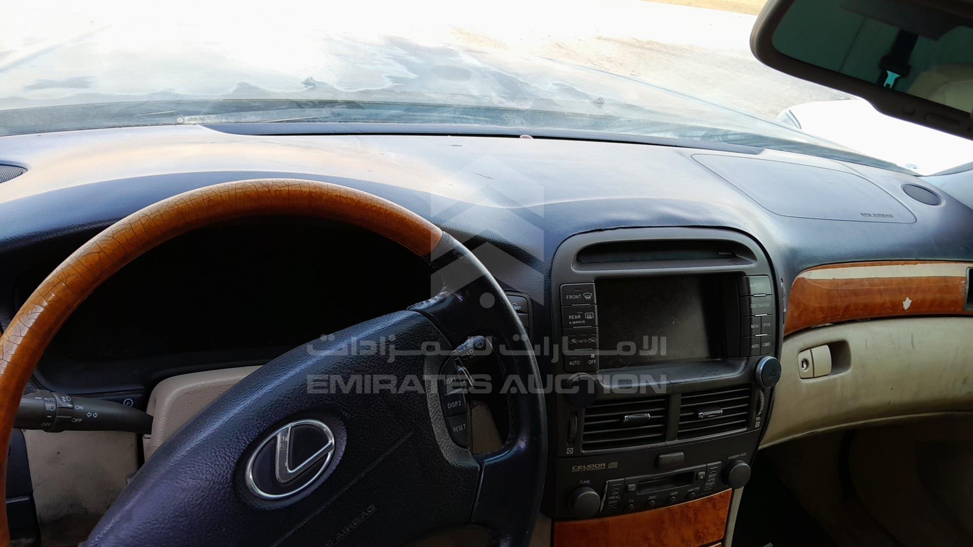 2001 LEXUS LS 430 VIN: JTHBN30F610034198