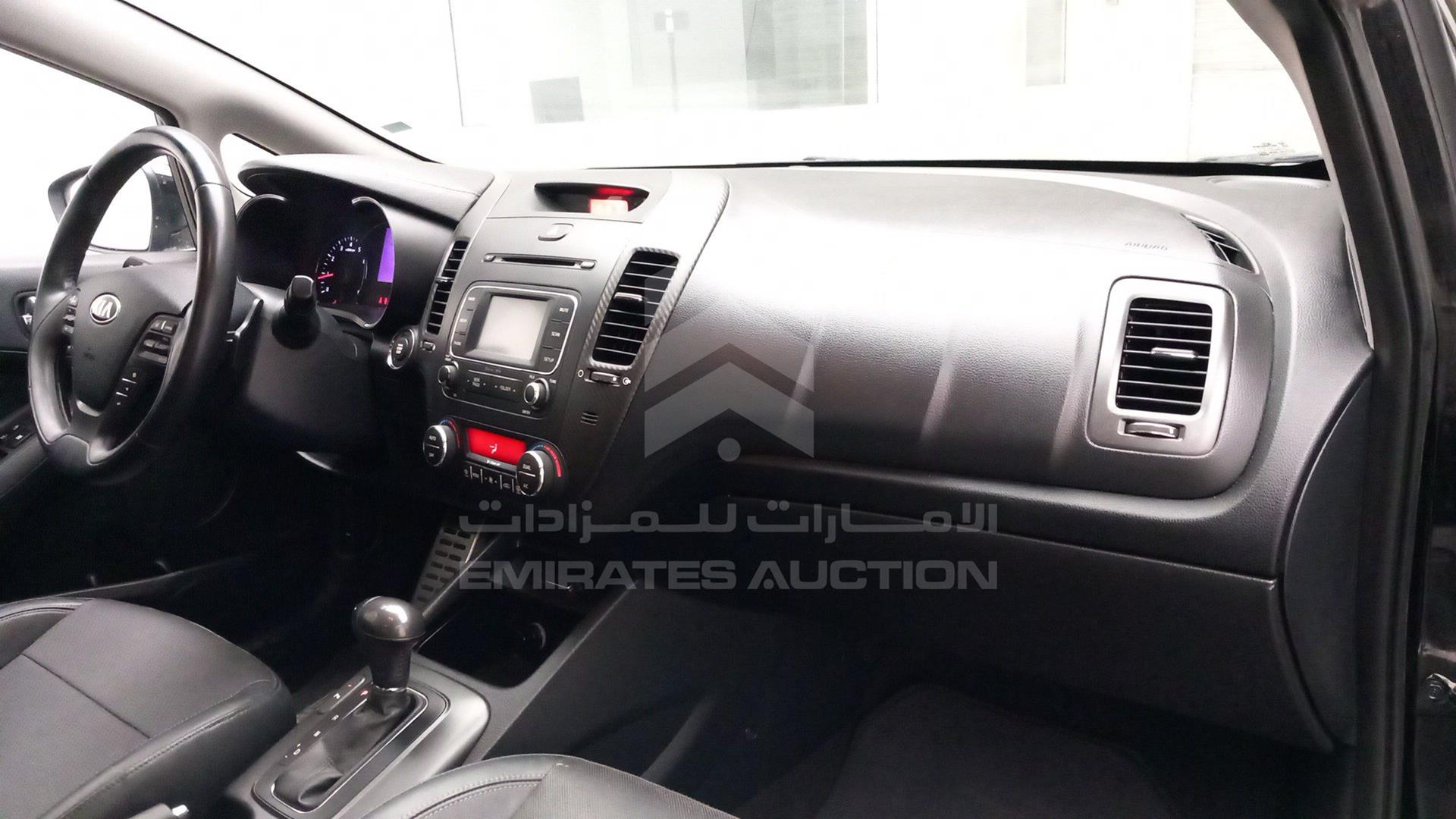 2016 KIA CERATO VIN: KNAFZ511XG5534427