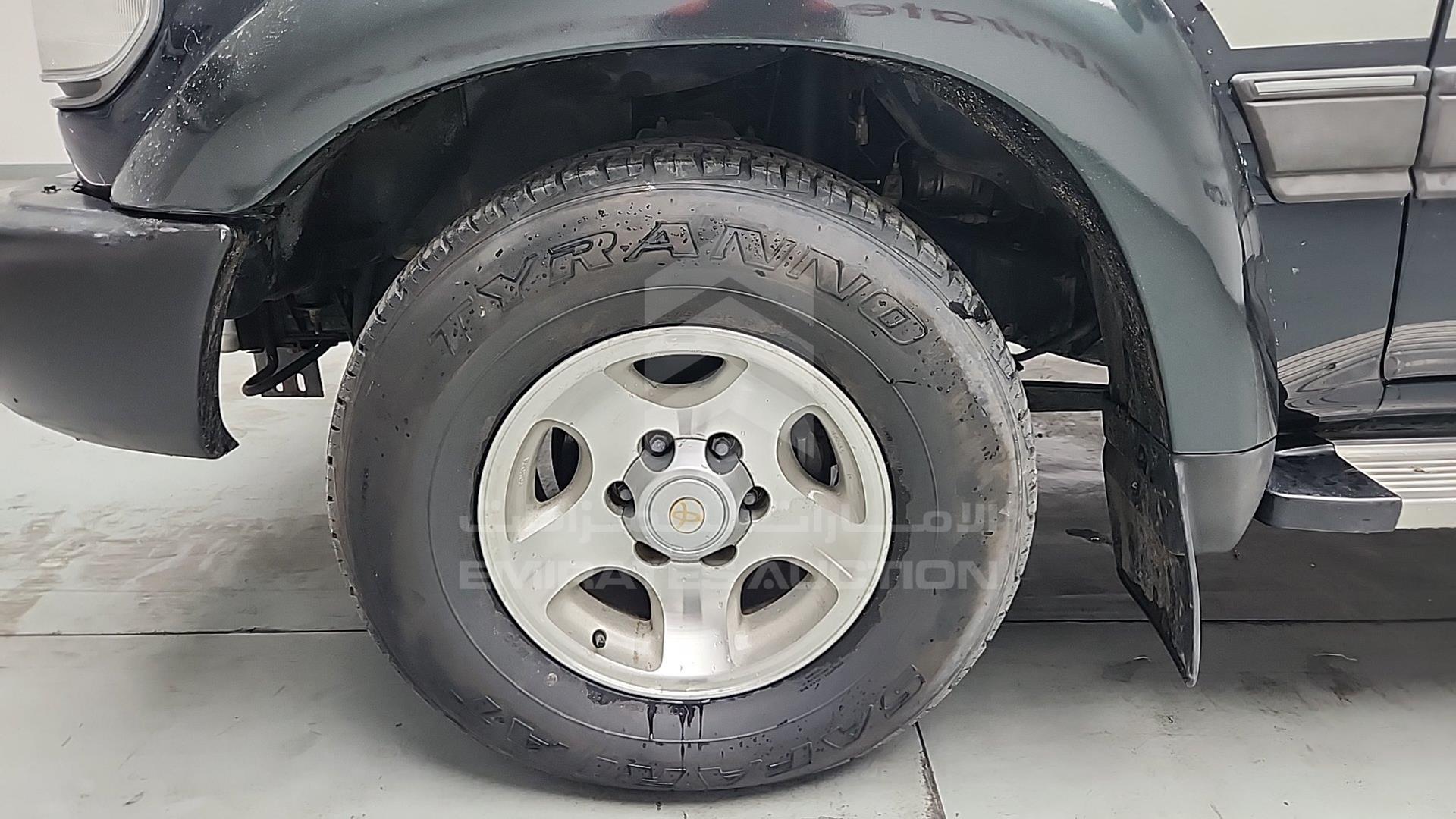 1996 TOYOTA LAND CRUISER VIN: FZJ800133159