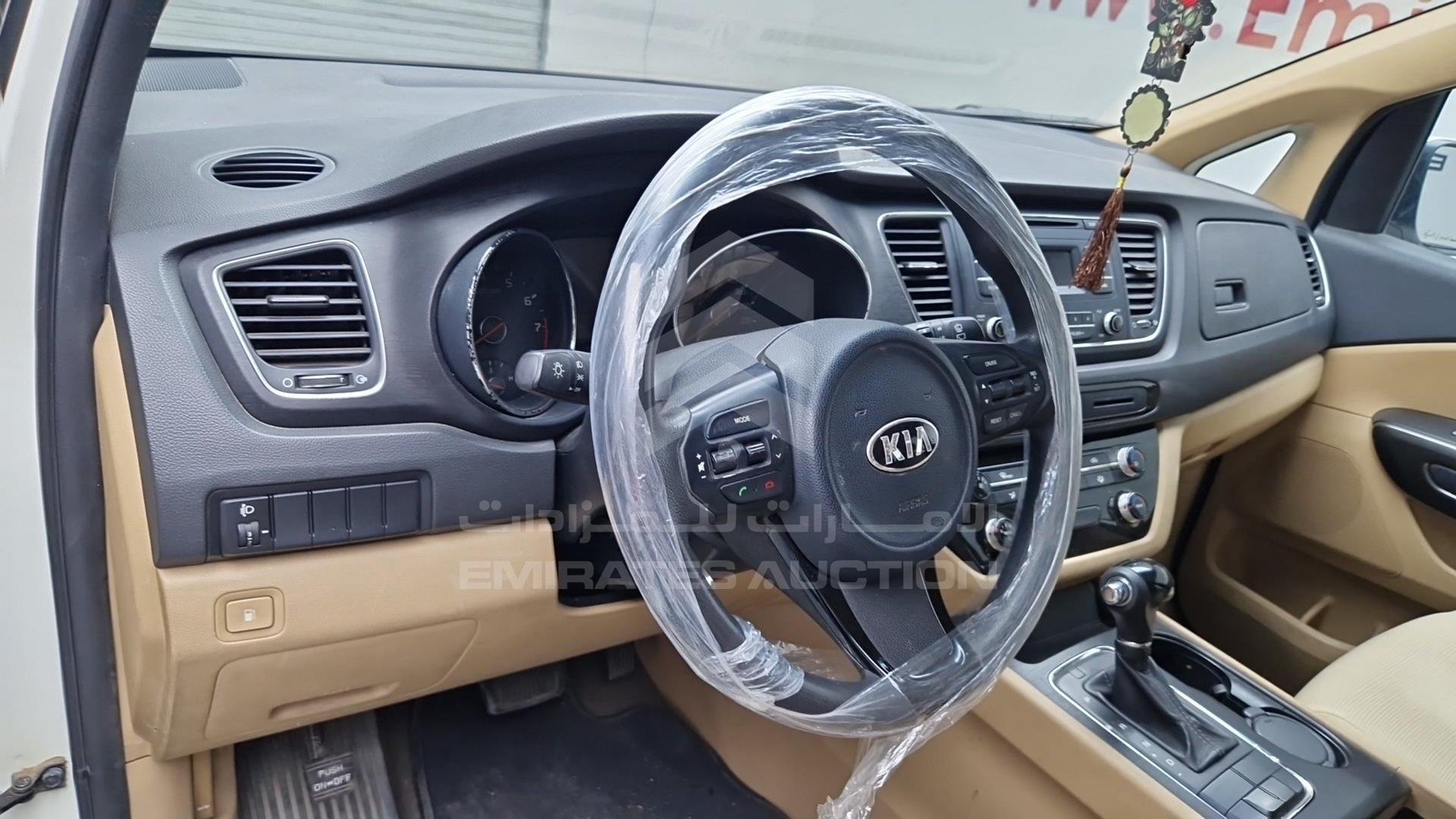 2016 KIA CARNIVAL VIN: KNAMB8128G6156978