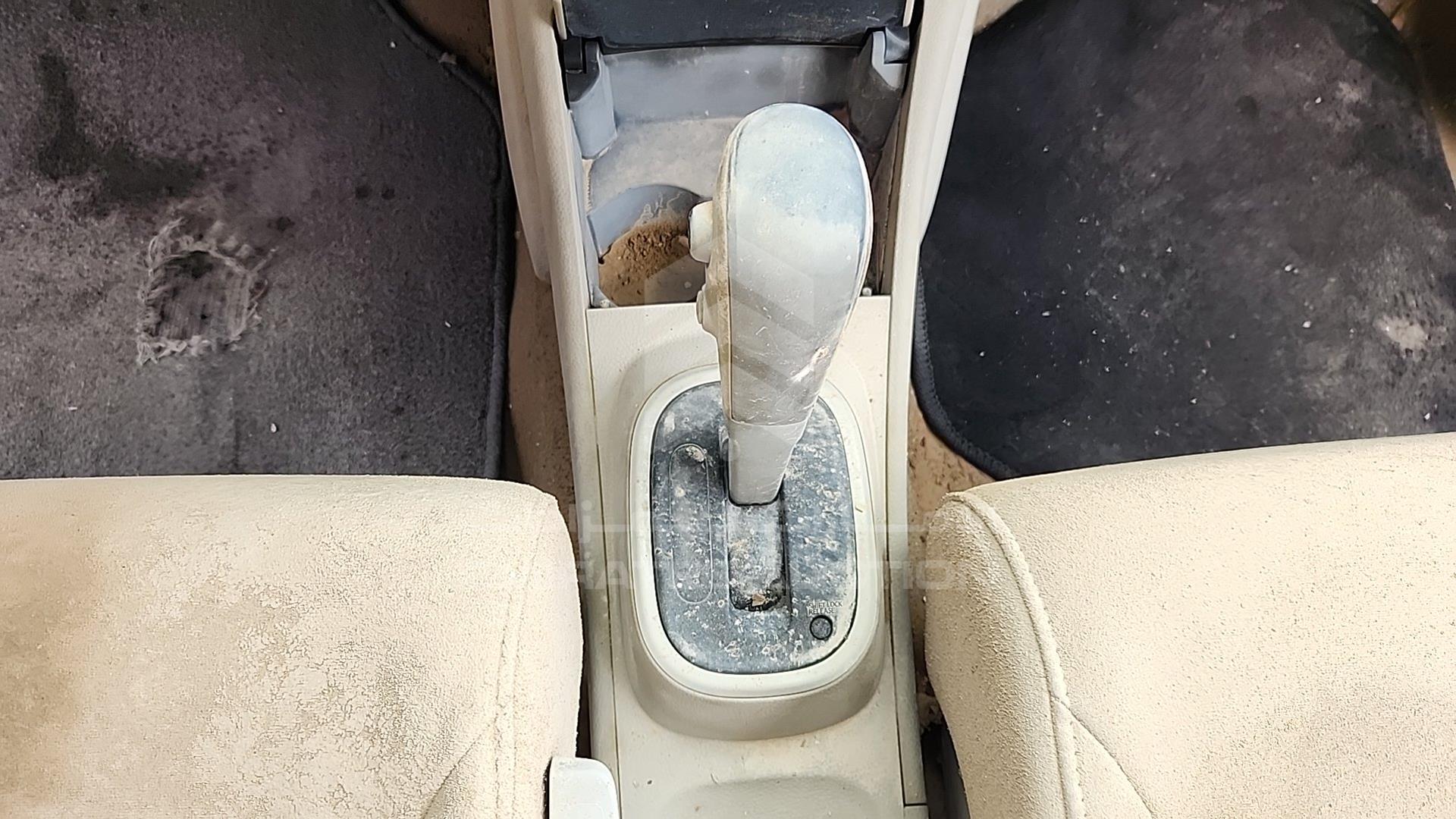 2008 NISSAN TIIDA VIN: JN1CC11C98T019355