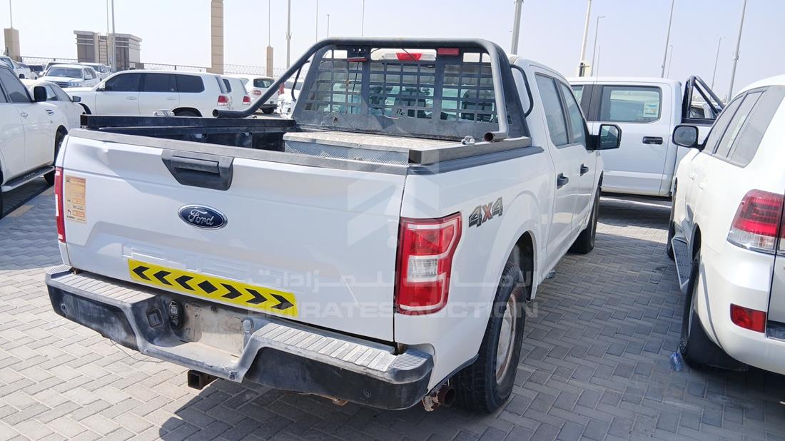 فورد اف 150 2019 — الزاوية الخلفية اليمنى — صورة 8