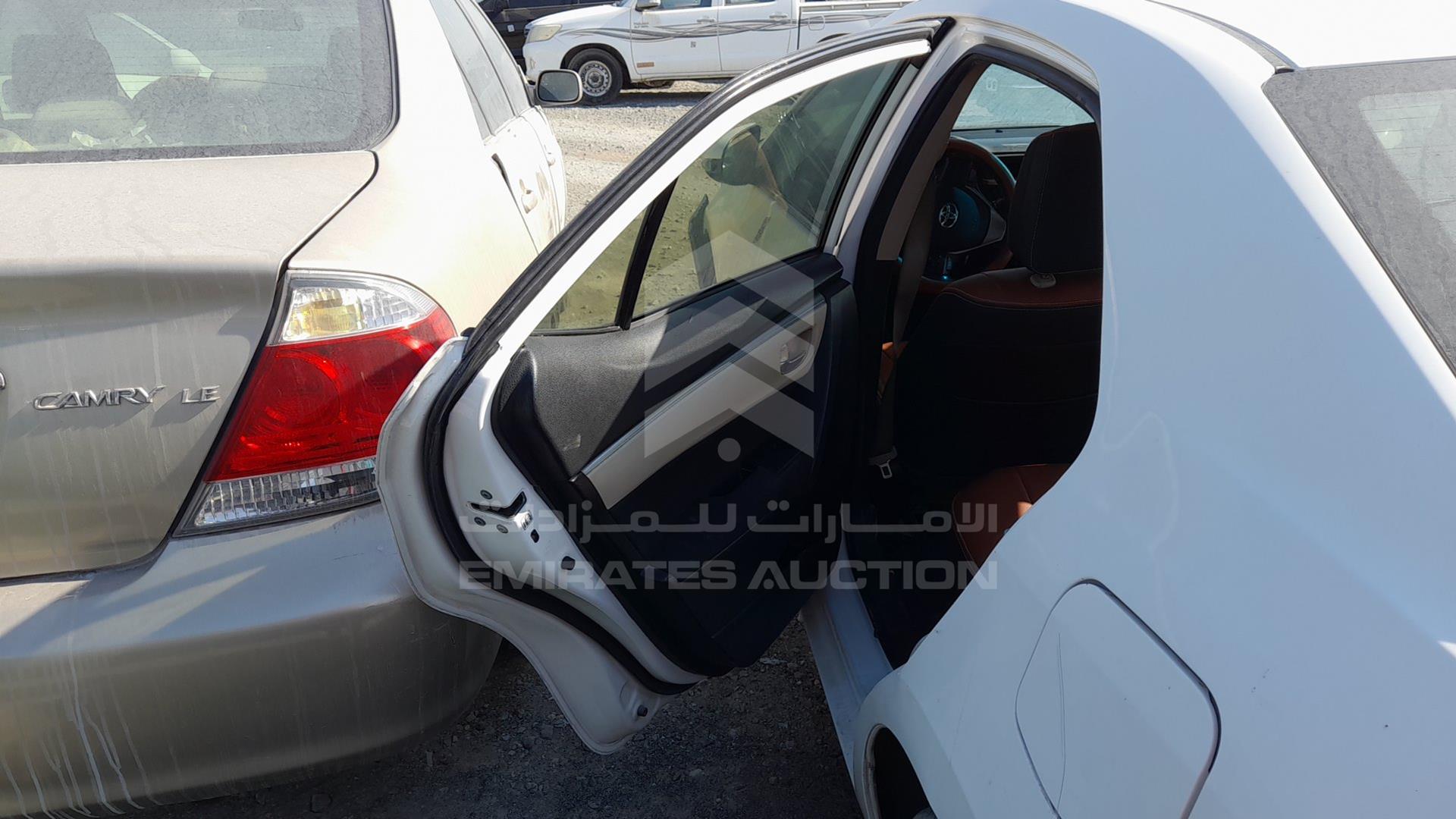 2014 TOYOTA COROLLA VIN: RKLBB9HE2E5023977