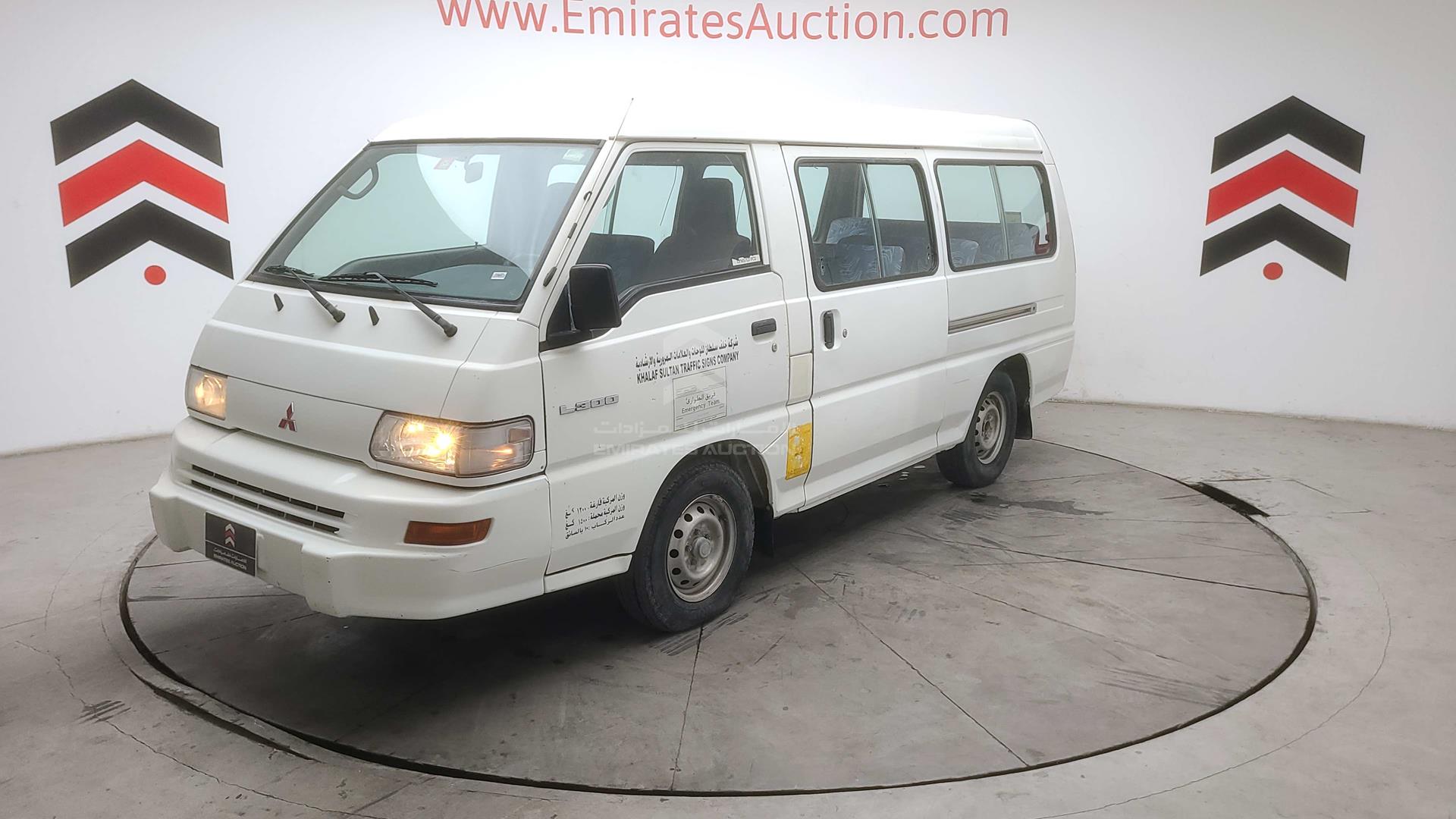 2014 MITSUBISHI L 300 VIN: JMYHNP13WEA701035