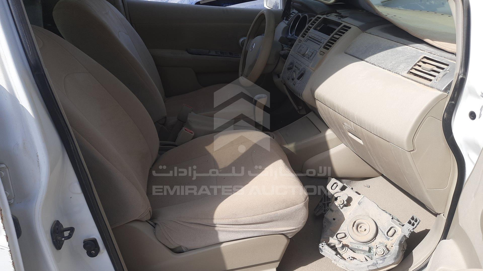 2011 NISSAN TIIDA VIN: 3N1BC1A61BK203695