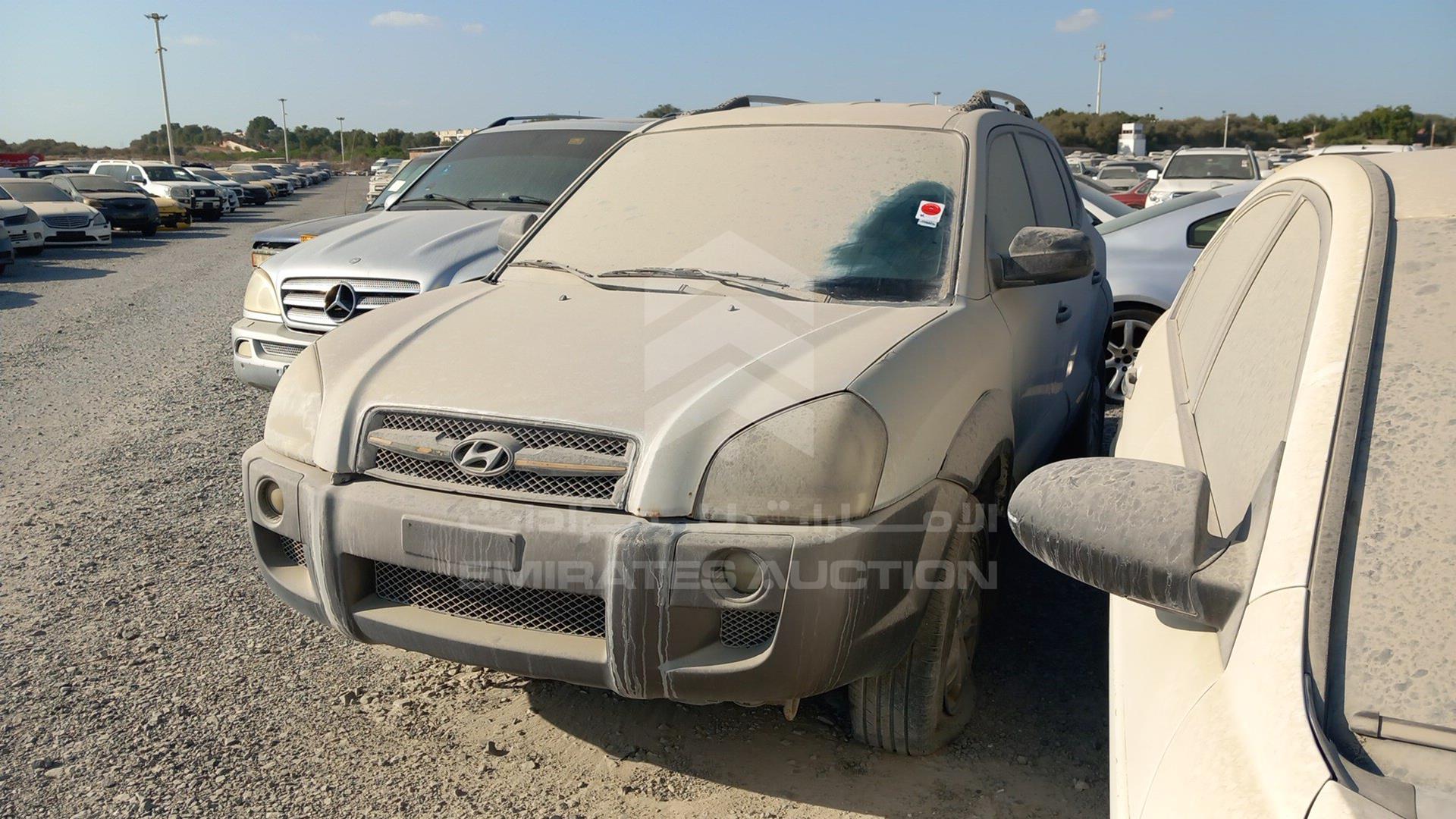 2005 HYUNDAI TUCSON VIN: KMHJM81D85U123274