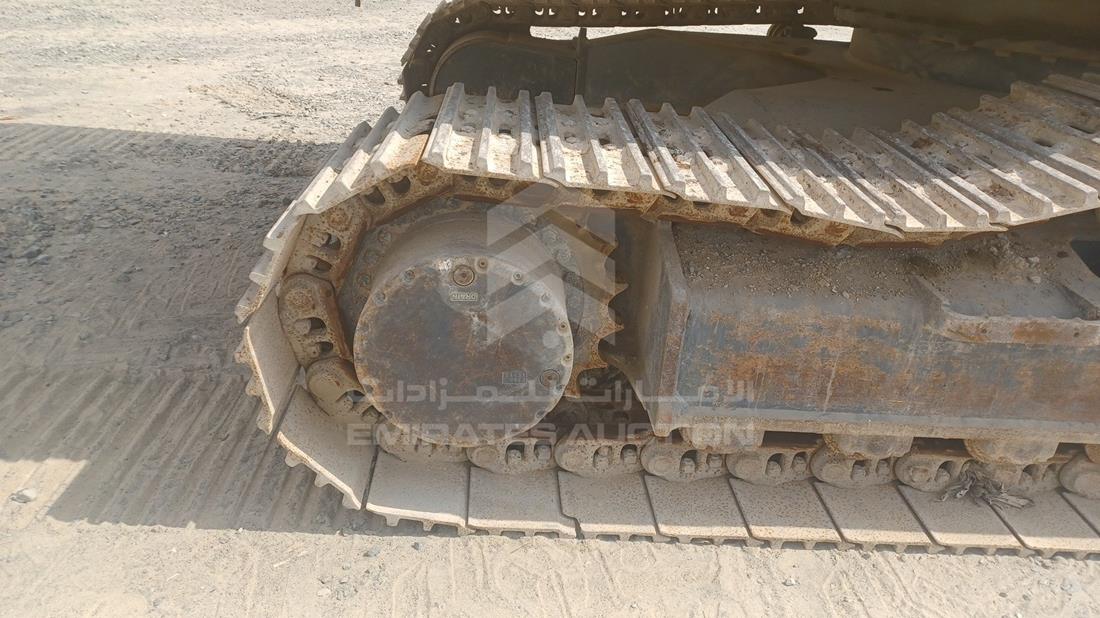 نيوهولاند 2009 — الباب الخلفي الأيمن — صورة 34