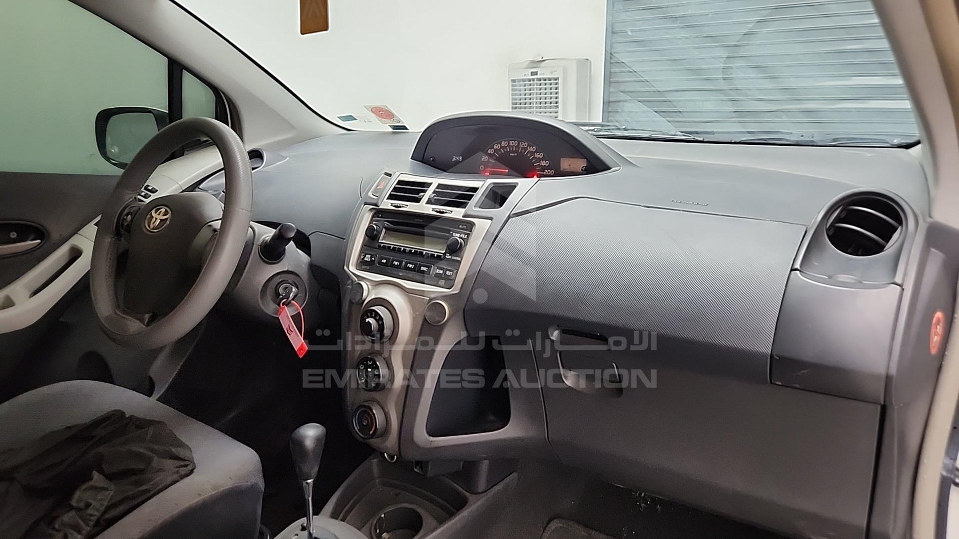 2009 TOYOTA YARIS VIN: JTDKW923X95118012
