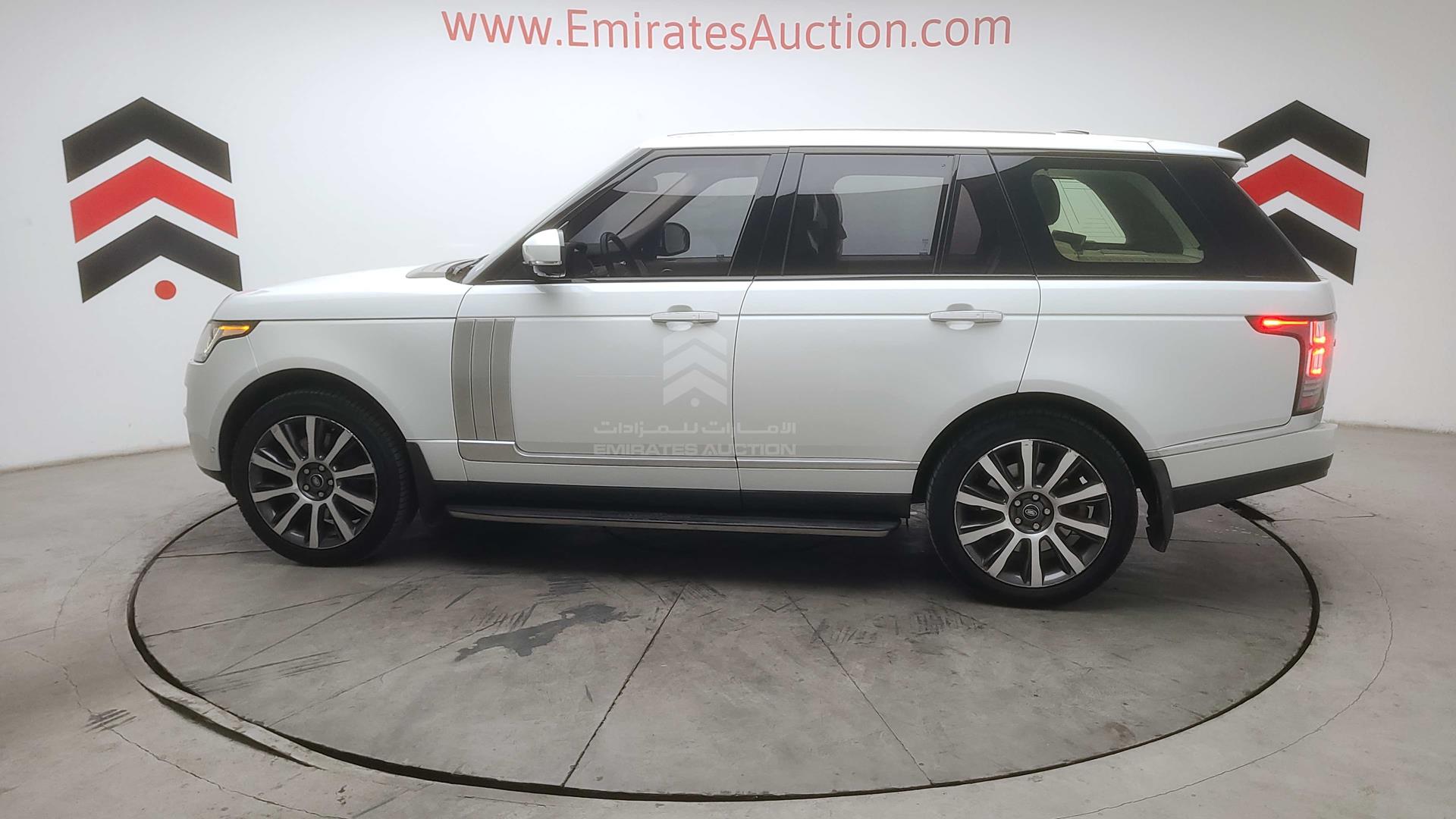2015 RANGE ROVER VOGUE VIN: SALGA2EF3FA225173