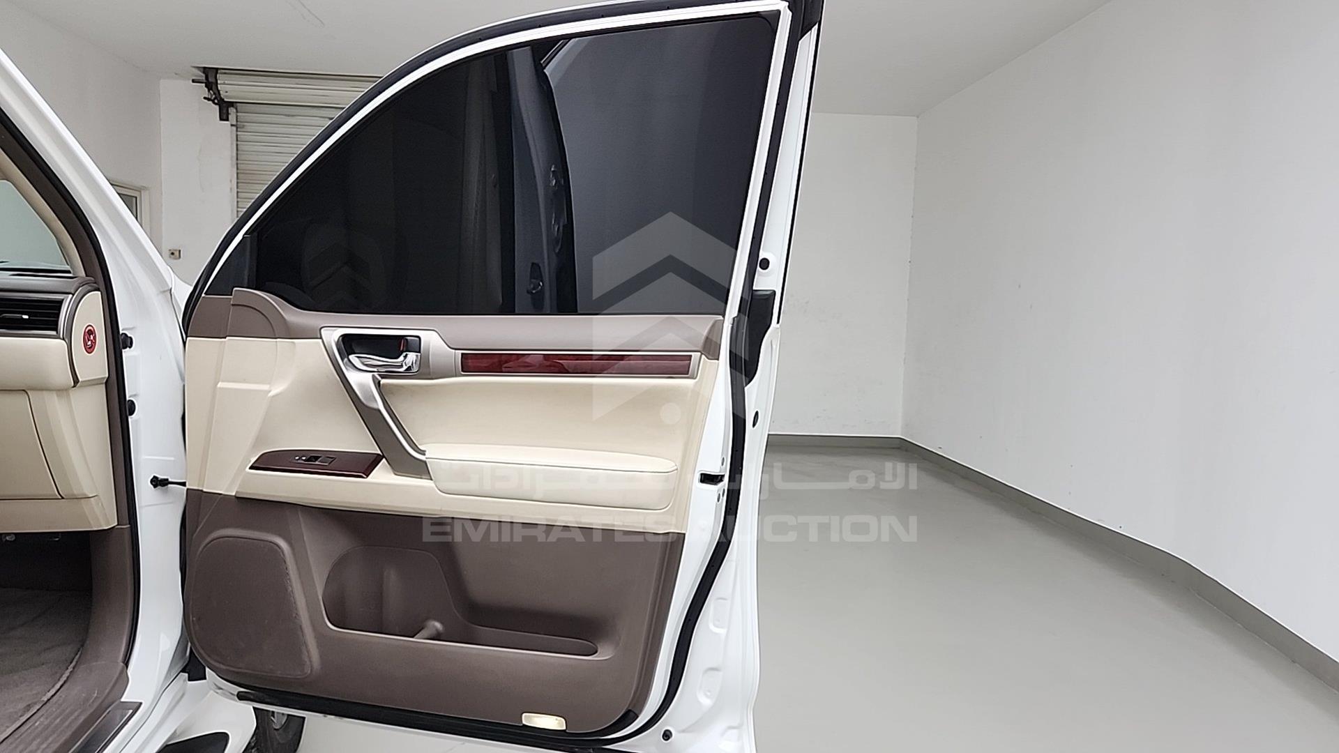 2017 LEXUS GX 460 VIN: JTJJM7FX0H5168545