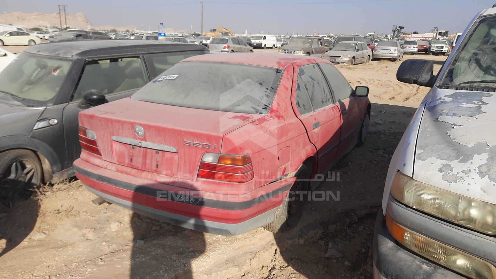 0 BMW 320I VIN: WBACB21060AL85024