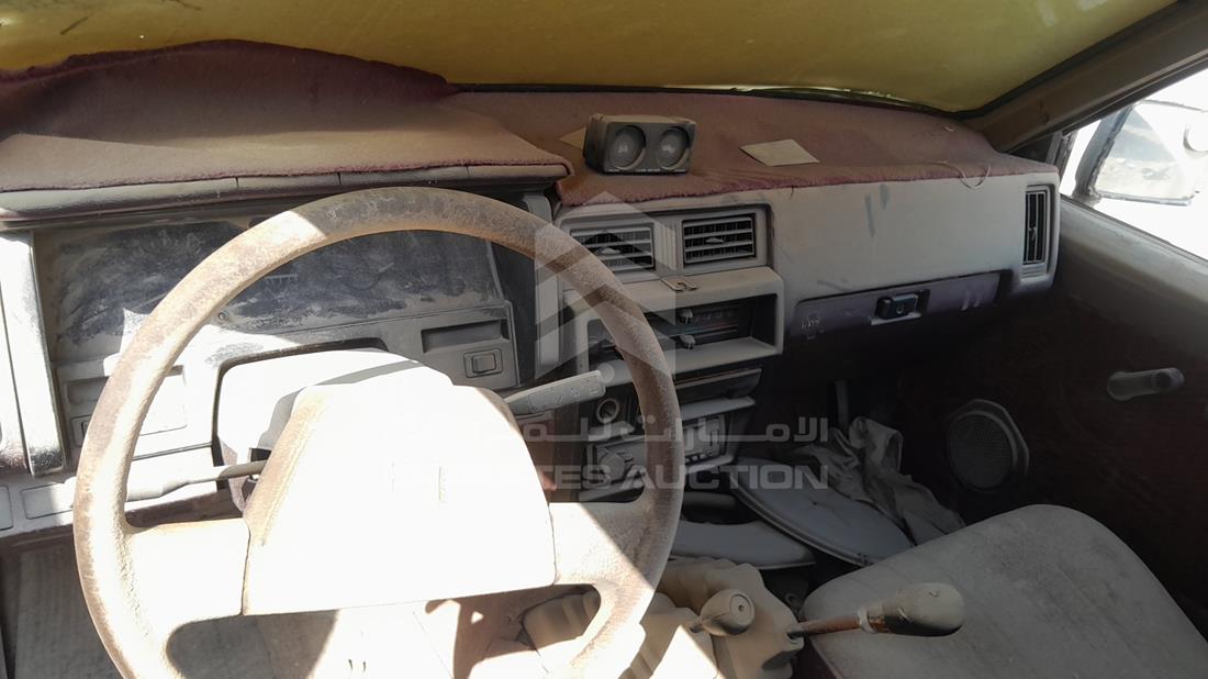 1992 Nissan Pathfinder — Full Dashboard View — Photo 15