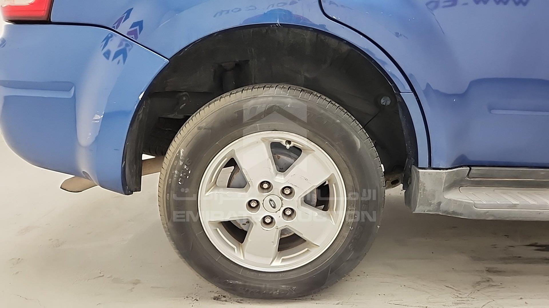 2008 FORD ESCAPE VIN: 1FMCU92198KA49463