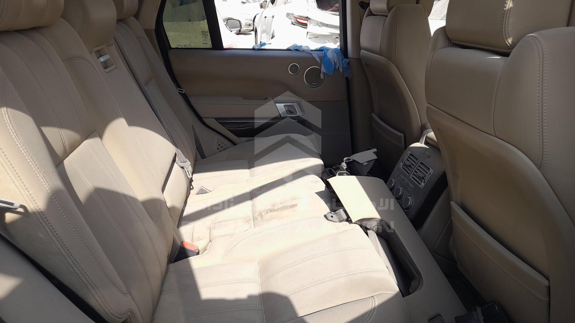 2015 RANGE ROVER VOGUE VIN: SALGA2EF4FA221276
