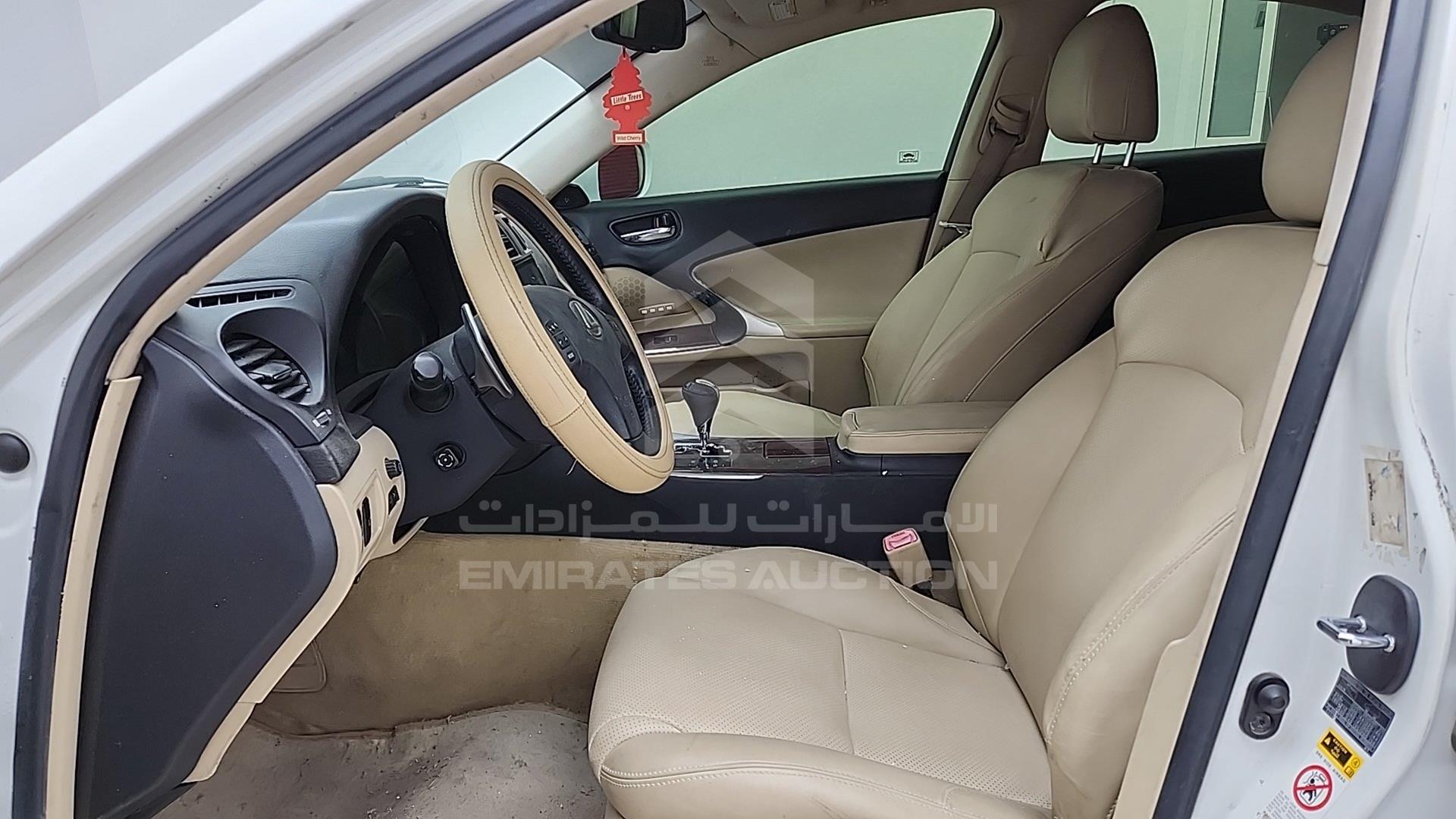 2007 LEXUS --- VIN: JTHBG262X72001369
