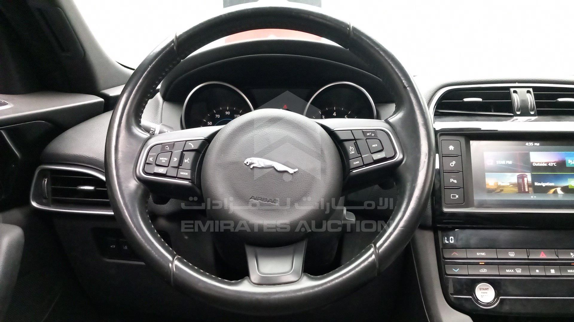 2018 JAGUAR F-PACE VIN: SADCJ2FX3JA280958