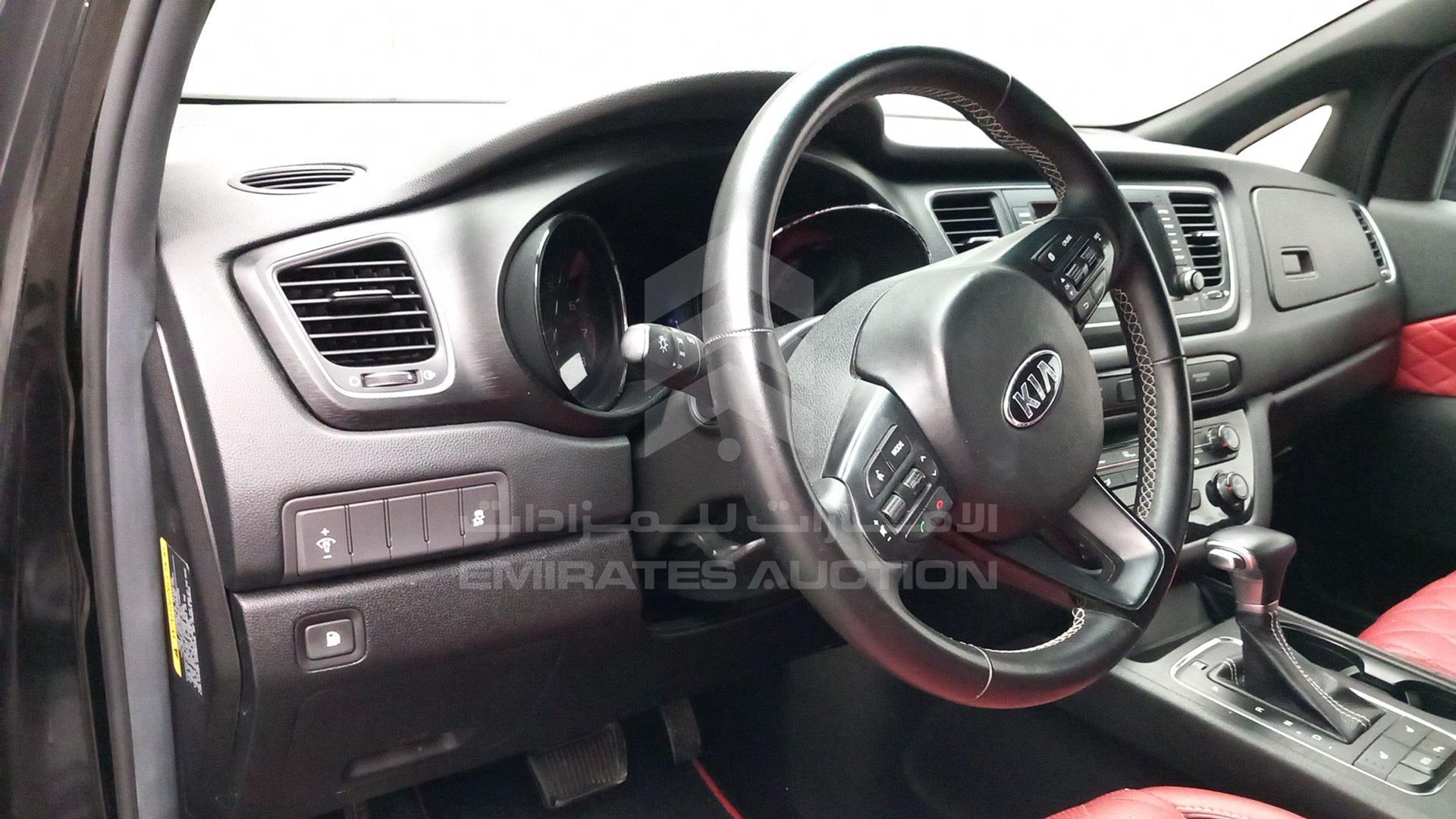 2017 KIA SEDONA VIN: KNDMB5C19H6248740