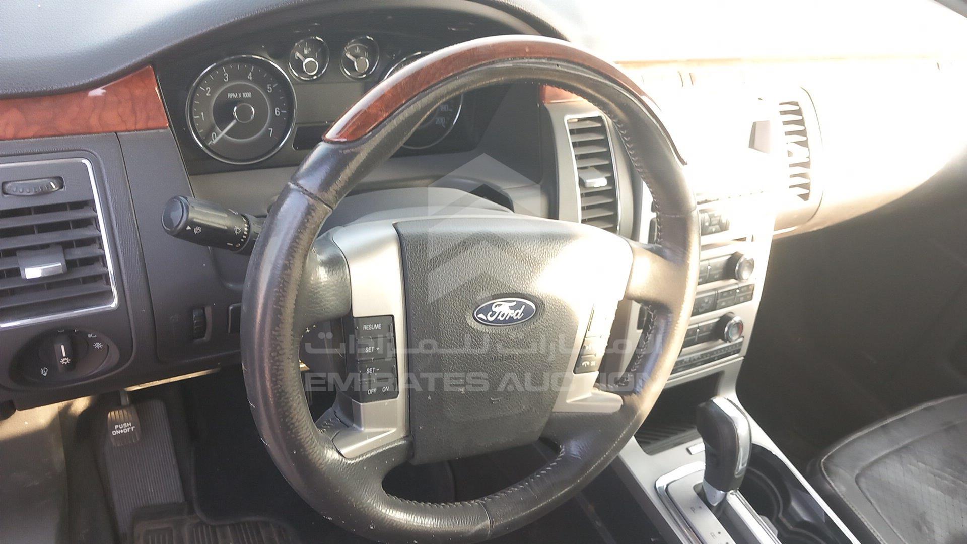 2009 FORD FLEX VIN: 2FMEK63C19BA38711