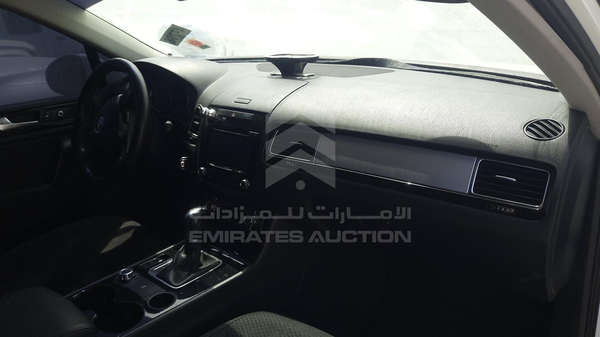 2013 VOLKSWAGEN TOUAREG VIN: WVGBC2BP0DD000306