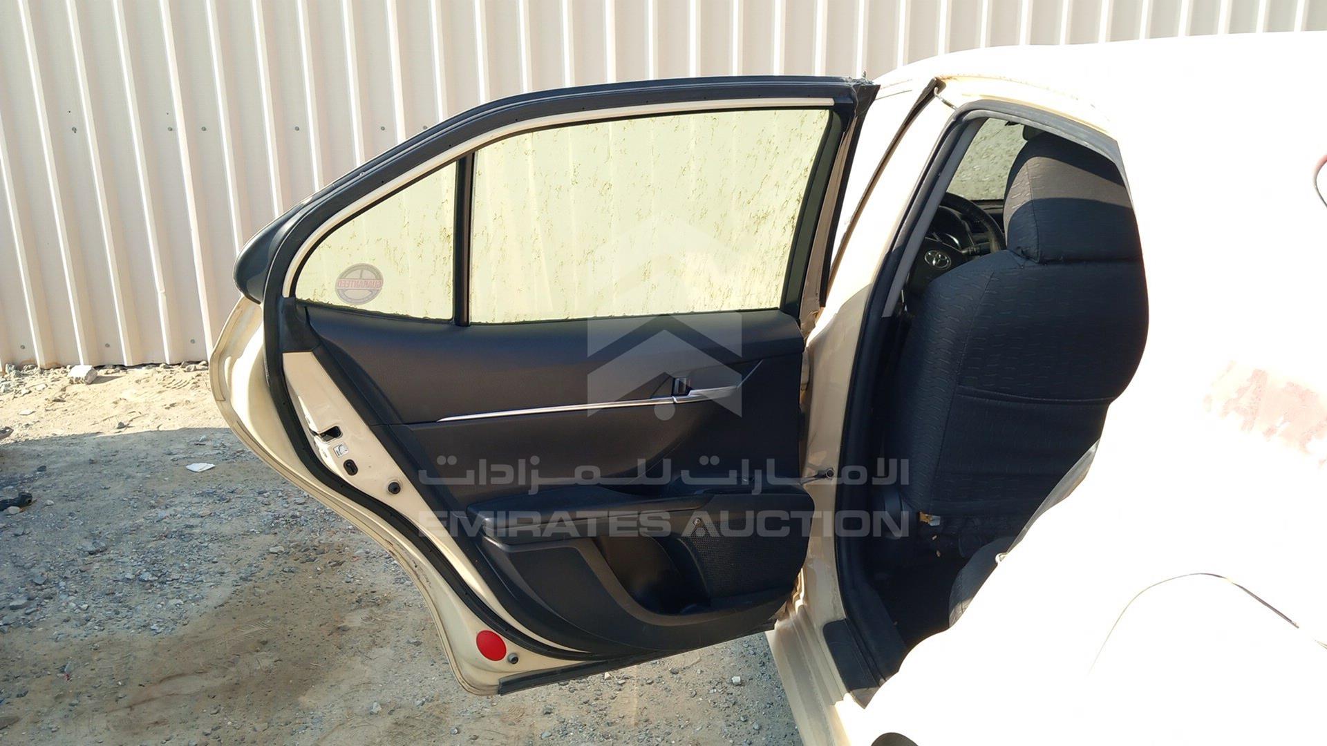 2018 TOYOTA CAMRY VIN: JTNB29HK0J3008057