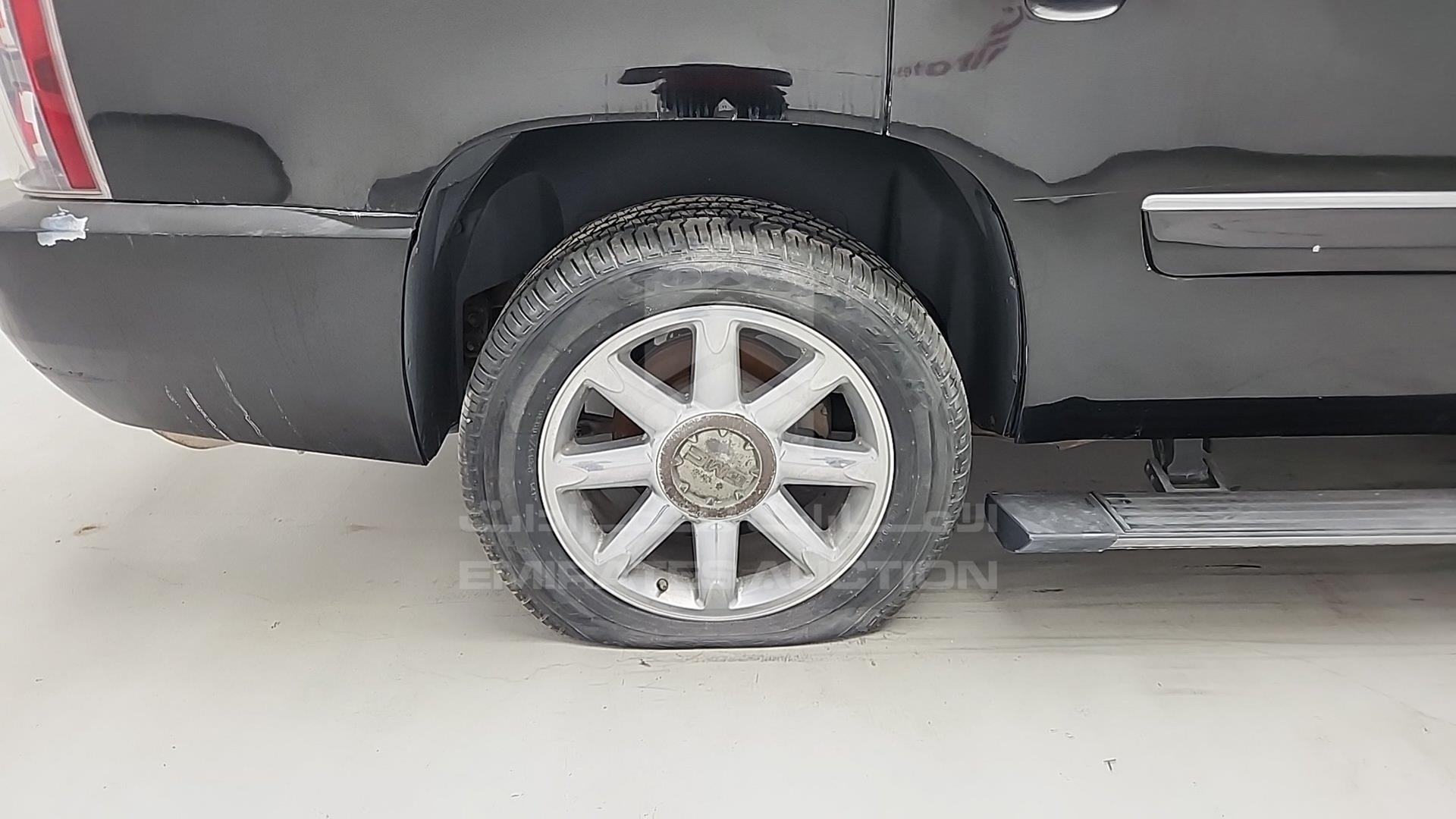 2008 GMC YUKON VIN: 1GKFK63808J142612