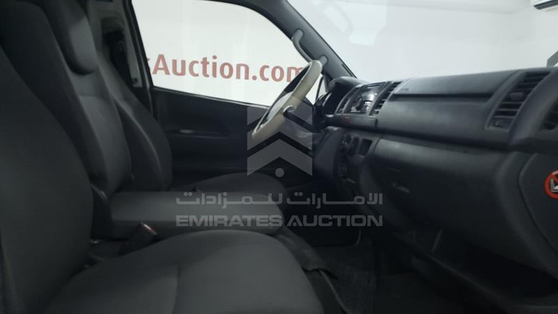 JTFHX02P0G0106555 Auction: EmiratesAuction Lot: 406209 JTFHX02P0G0106555 Toyota Hiace 2016 WHITE Photo 22