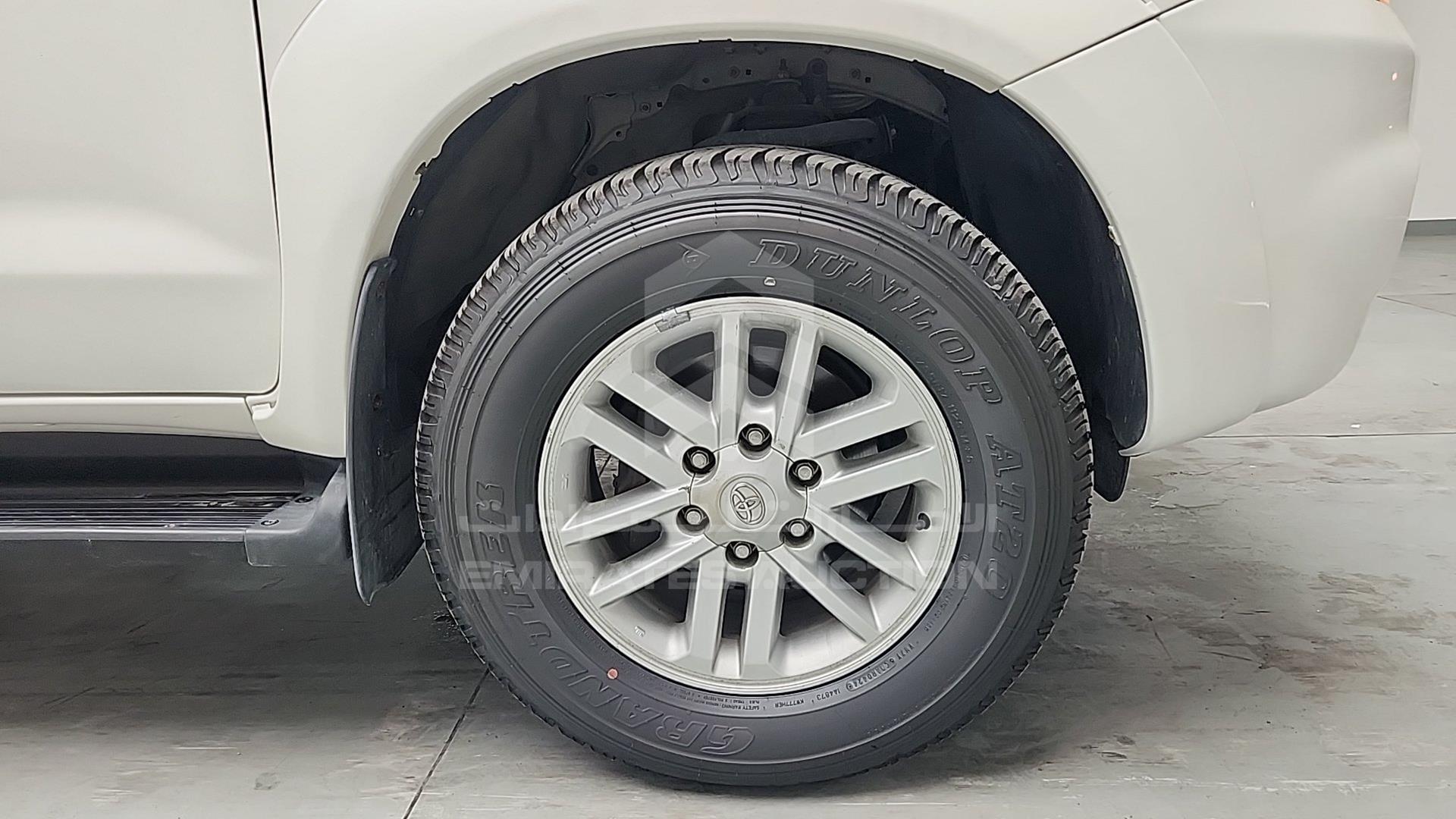2007 TOYOTA FORTUNER VIN: MHFYX59G078002875