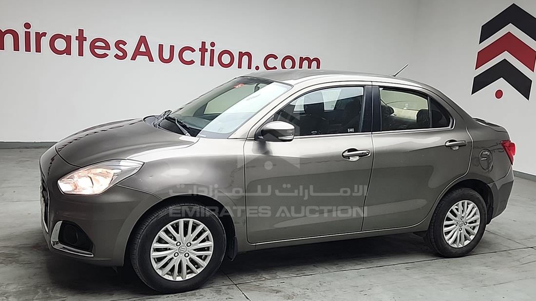 سوزوكي Dzire 2022 — الزاوية الأمامية اليسرى — صورة 5