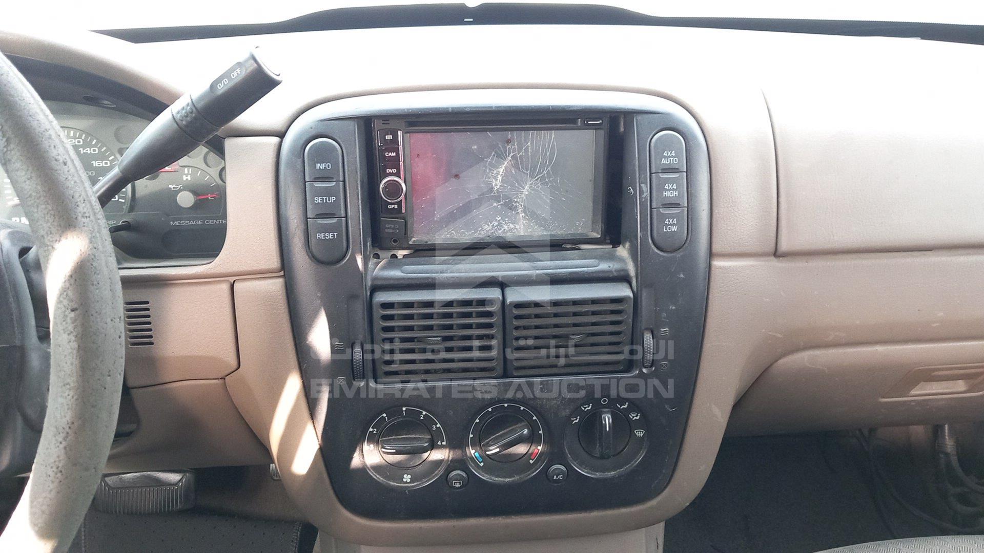 2005 FORD EXPLORER VIN: 1FMZU72E45ZA34289