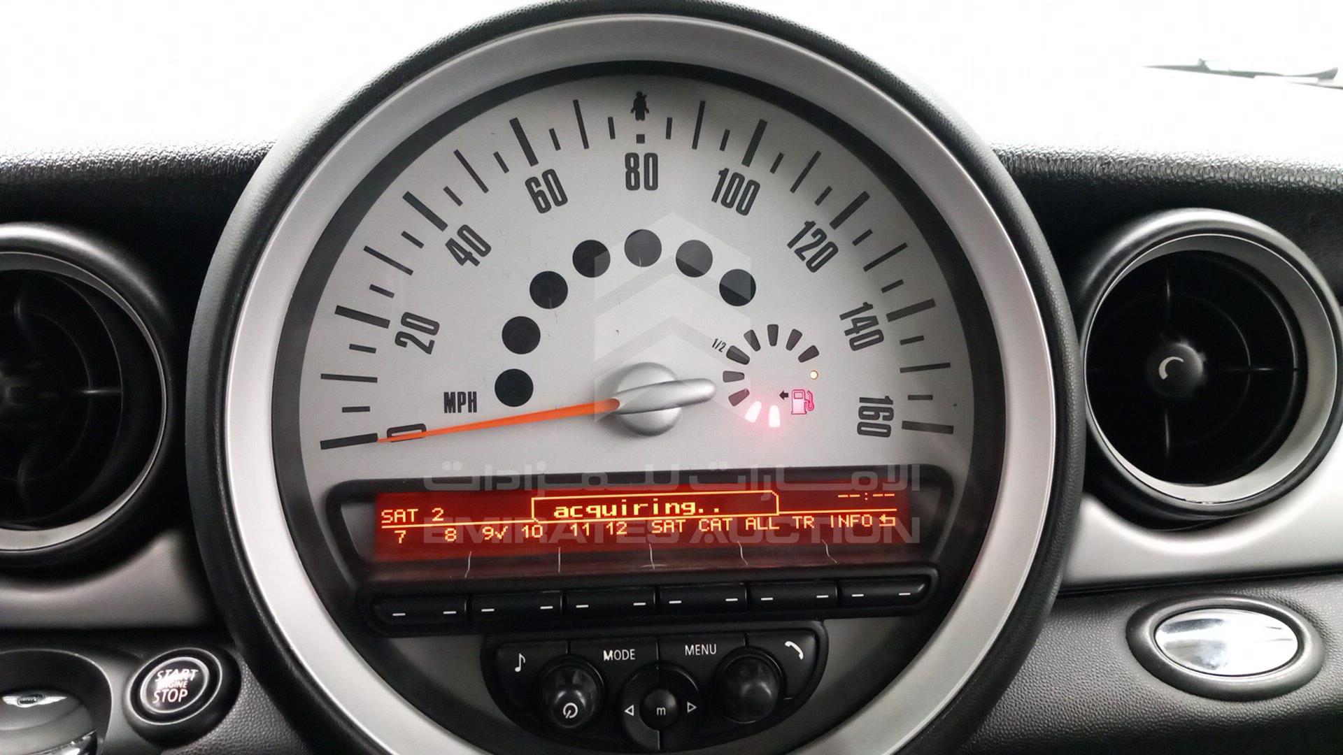 2013 MINI COOPER VIN: WMWSU3C52DT684427