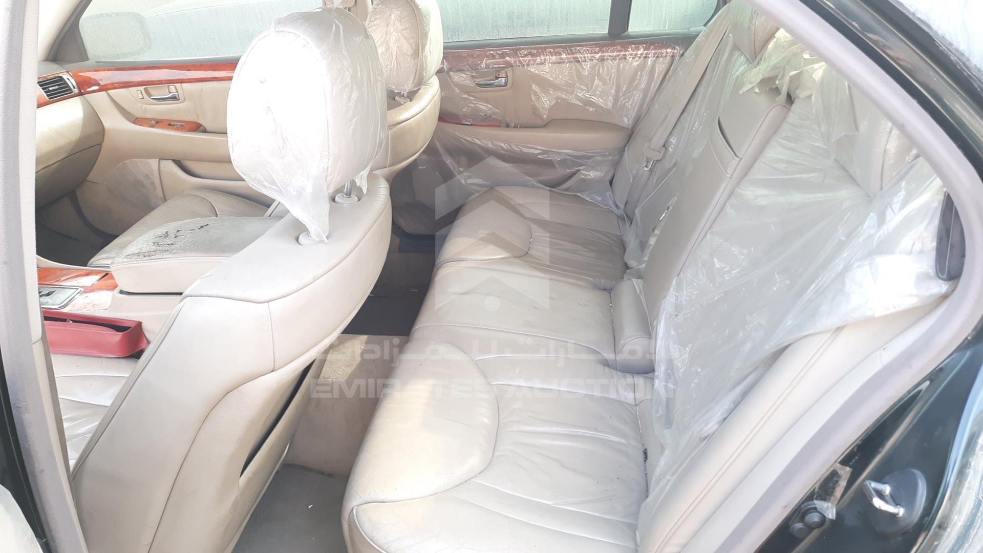 2001 LEXUS LS 430 VIN: JTHBN30FX10045687