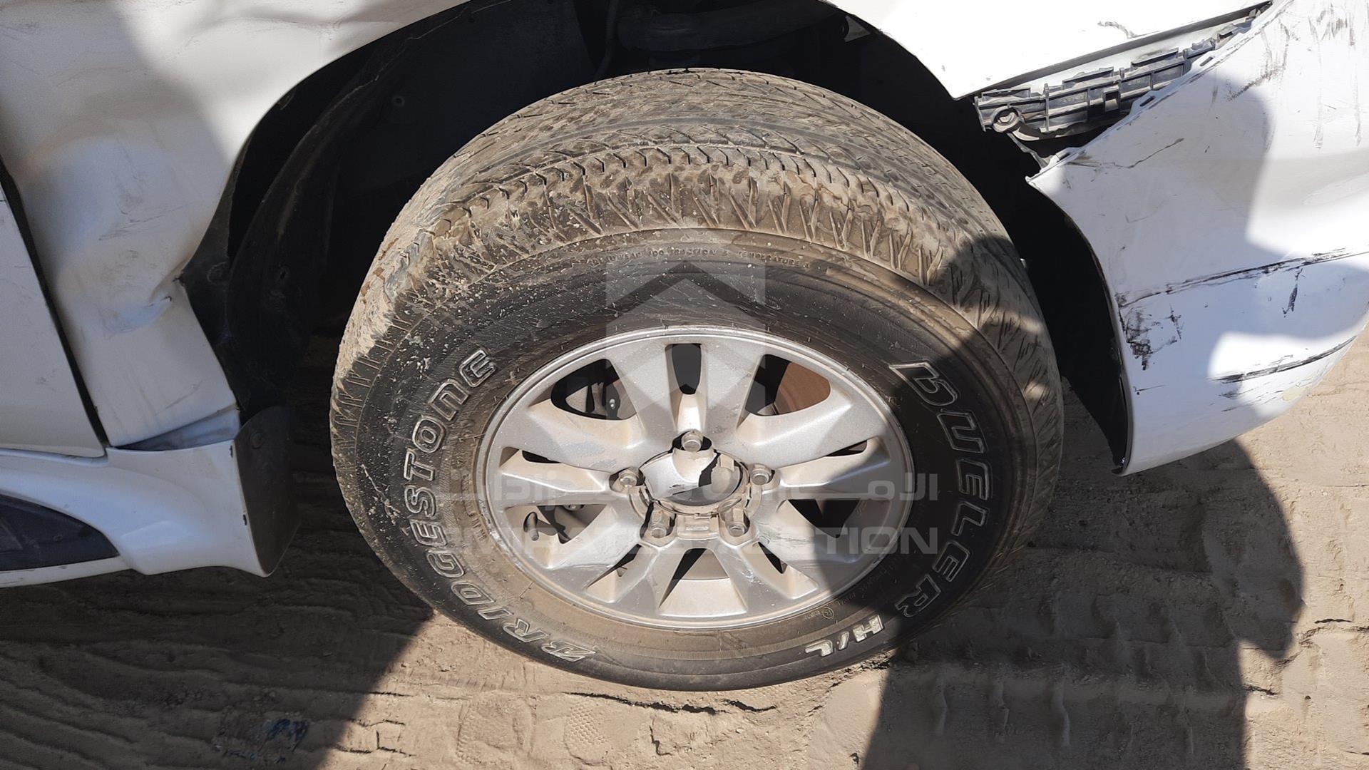 2009 TOYOTA LAND CRUISER VIN: JTMHU09J195011270