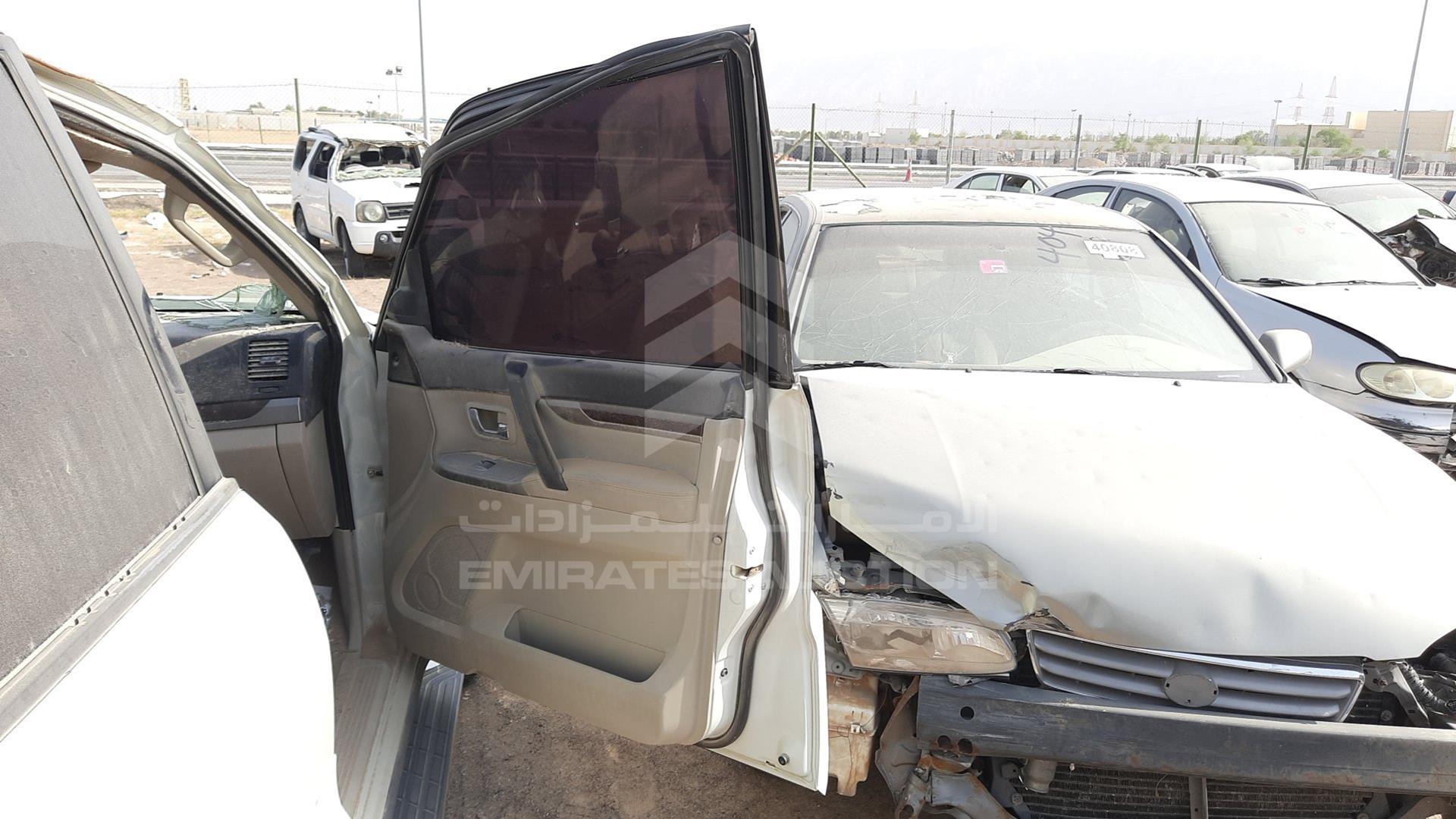 2014 MITSUBISHI PAJERO VIN: JMYLRV95WEJ707696