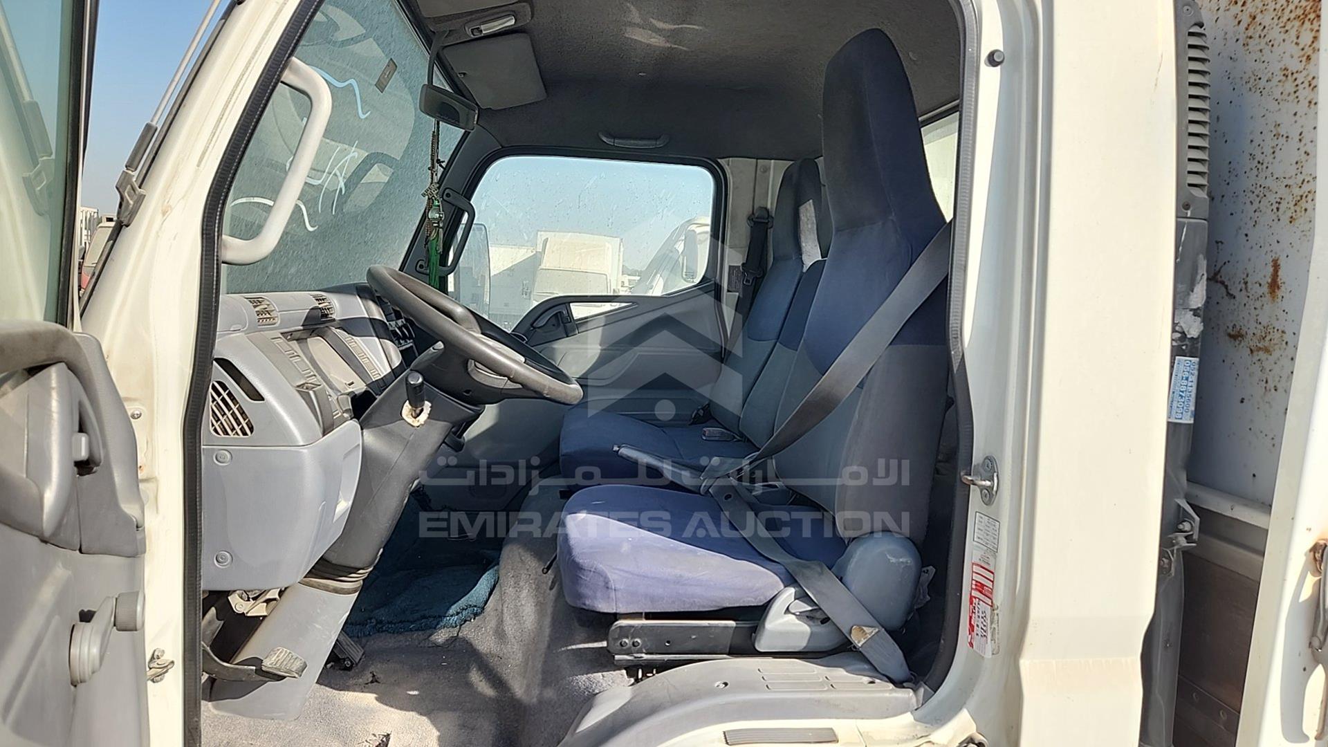 2015 MITSUBISHI CANTER VIN: JL7B6E1P2FK012134