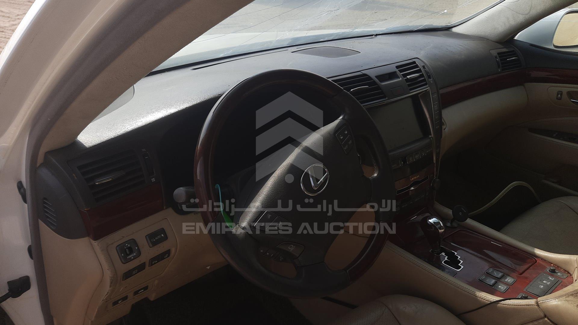 2008 LEXUS LS 460 L VIN: JTHGL46F585032478