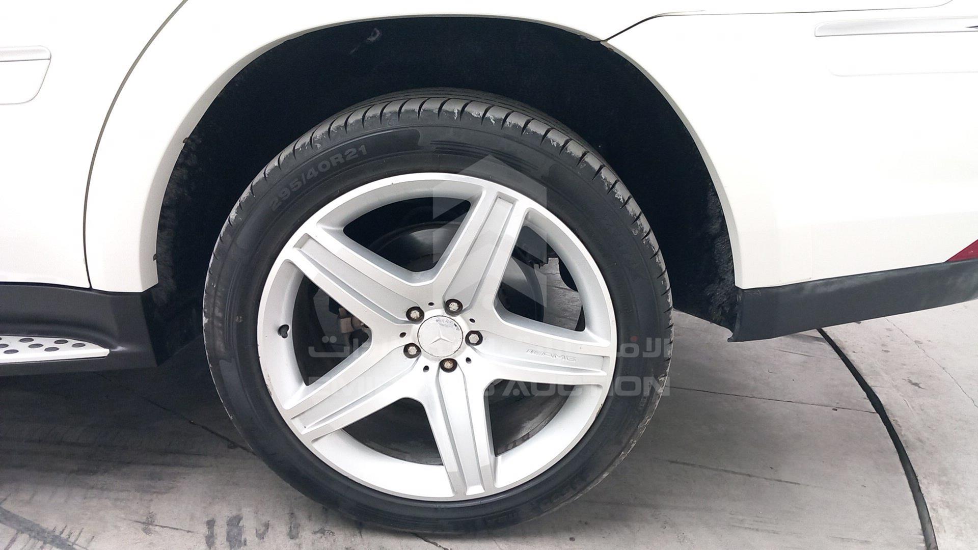 2011 MERCEDES GL 500 VIN: WDCBF8GE2BA653329