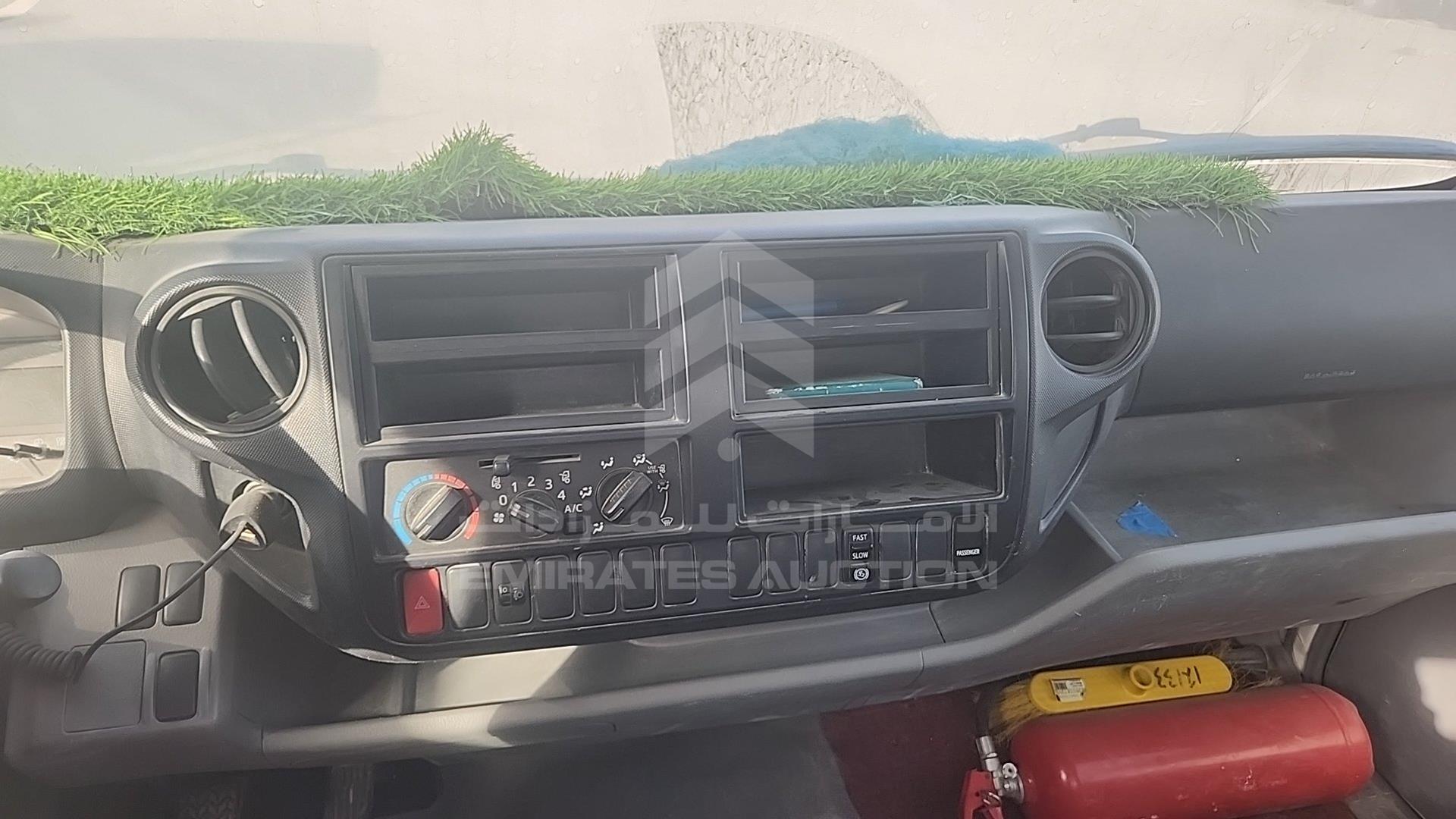 2021 HINO 300 VIN: JHHUCN1F9MK039217