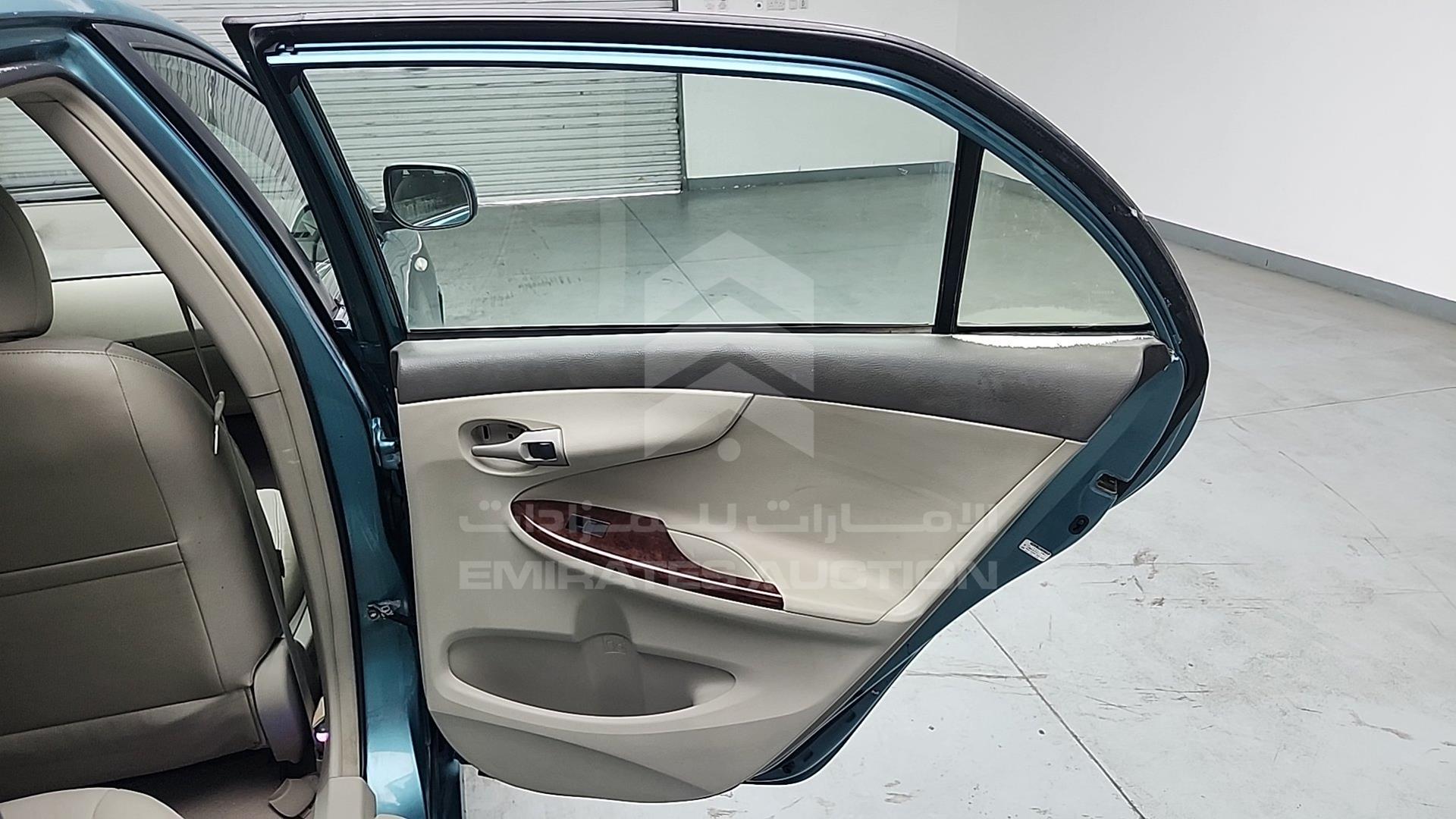 2008 TOYOTA COROLLA VIN: JTDBR40E789009223