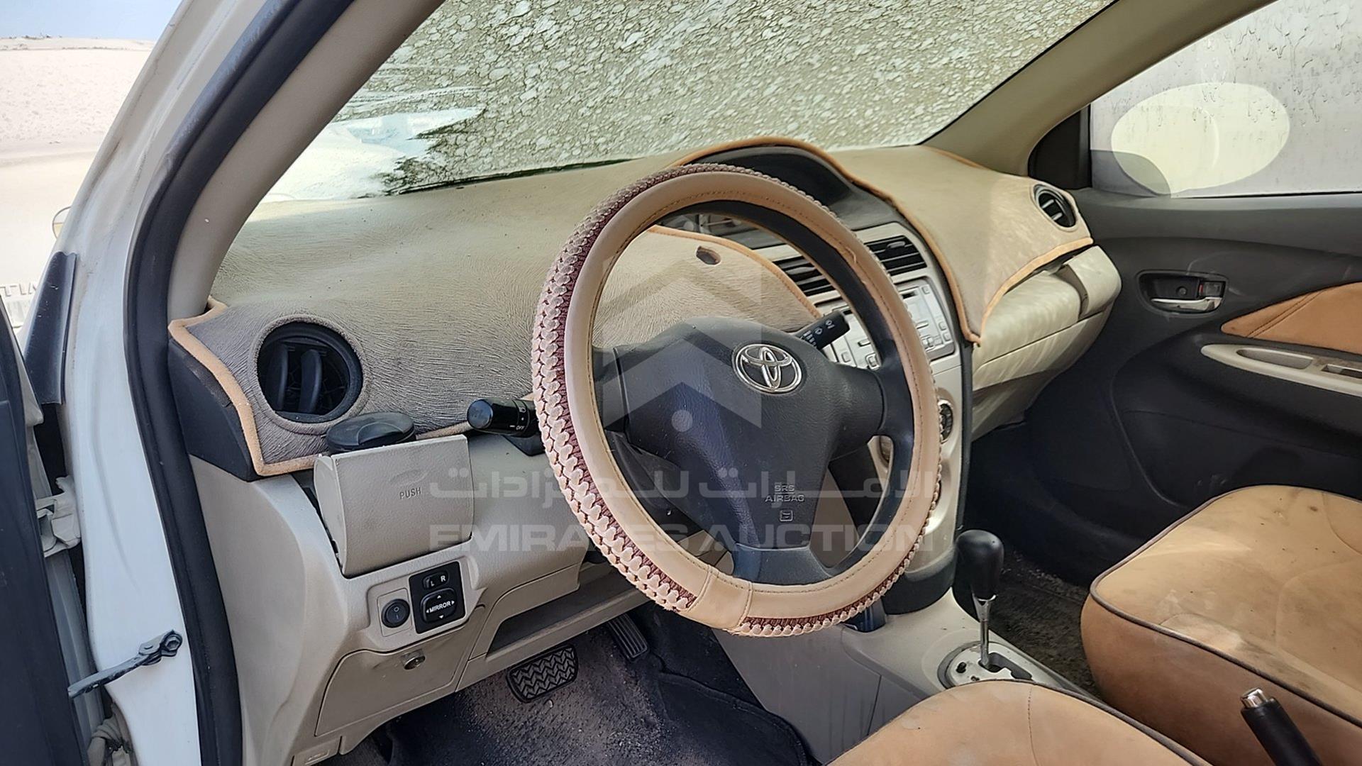 2008 TOYOTA YARIS VIN: JTDBW923081084913