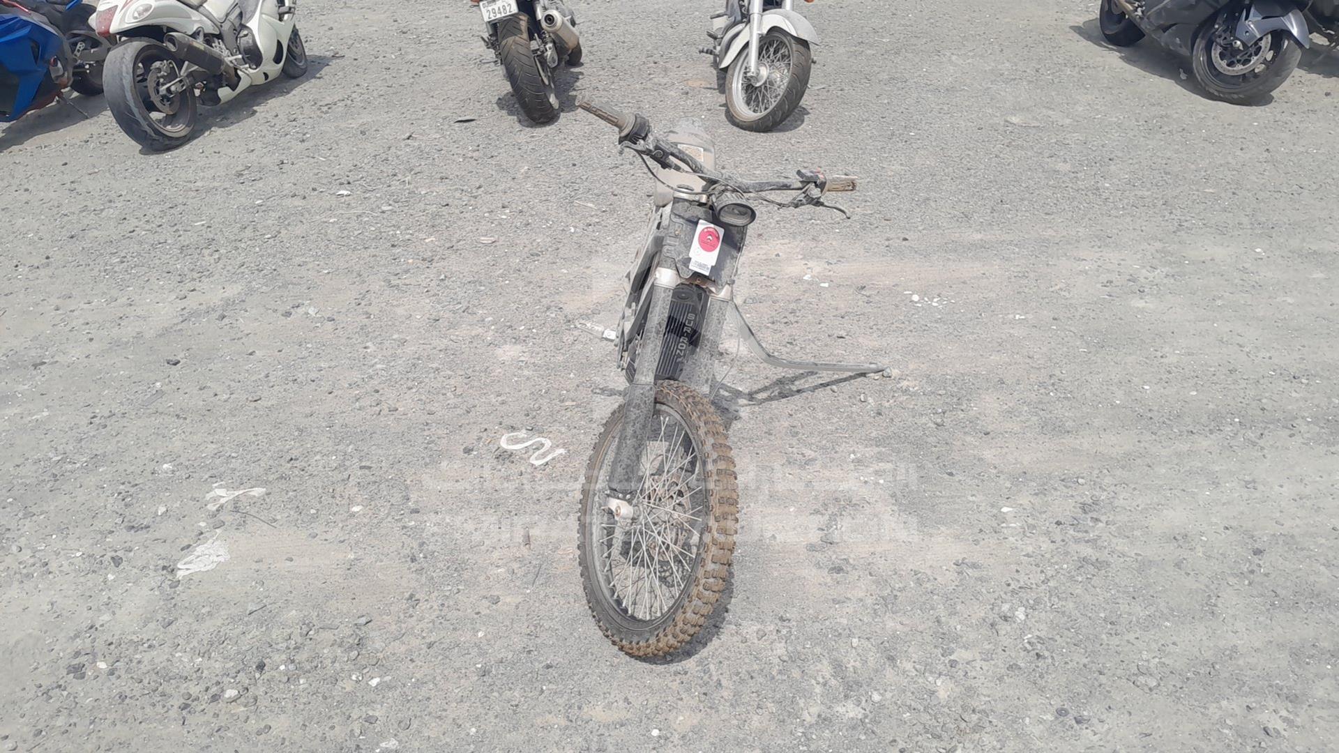 0 UNDEFINED MOTORCYCLE VIN: HU3YWC100P0031713