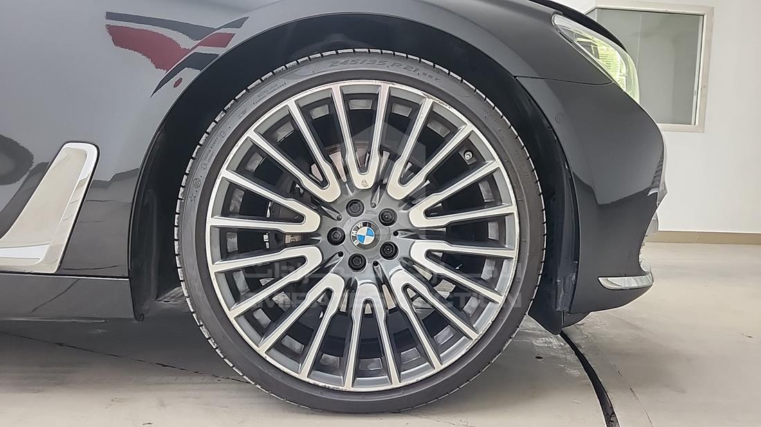 2016 BMW 740 LI — Front Right Tyre — Photo 36