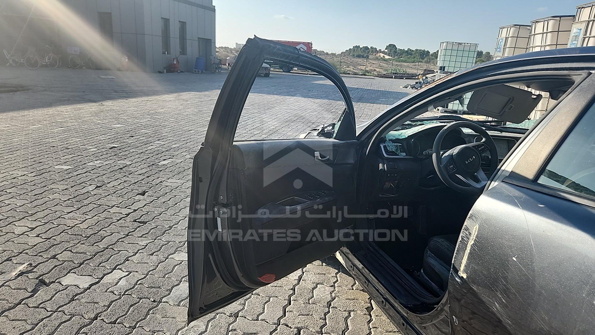 2020 KIA OPTIMA VIN: 5XXGT4L36LG385540