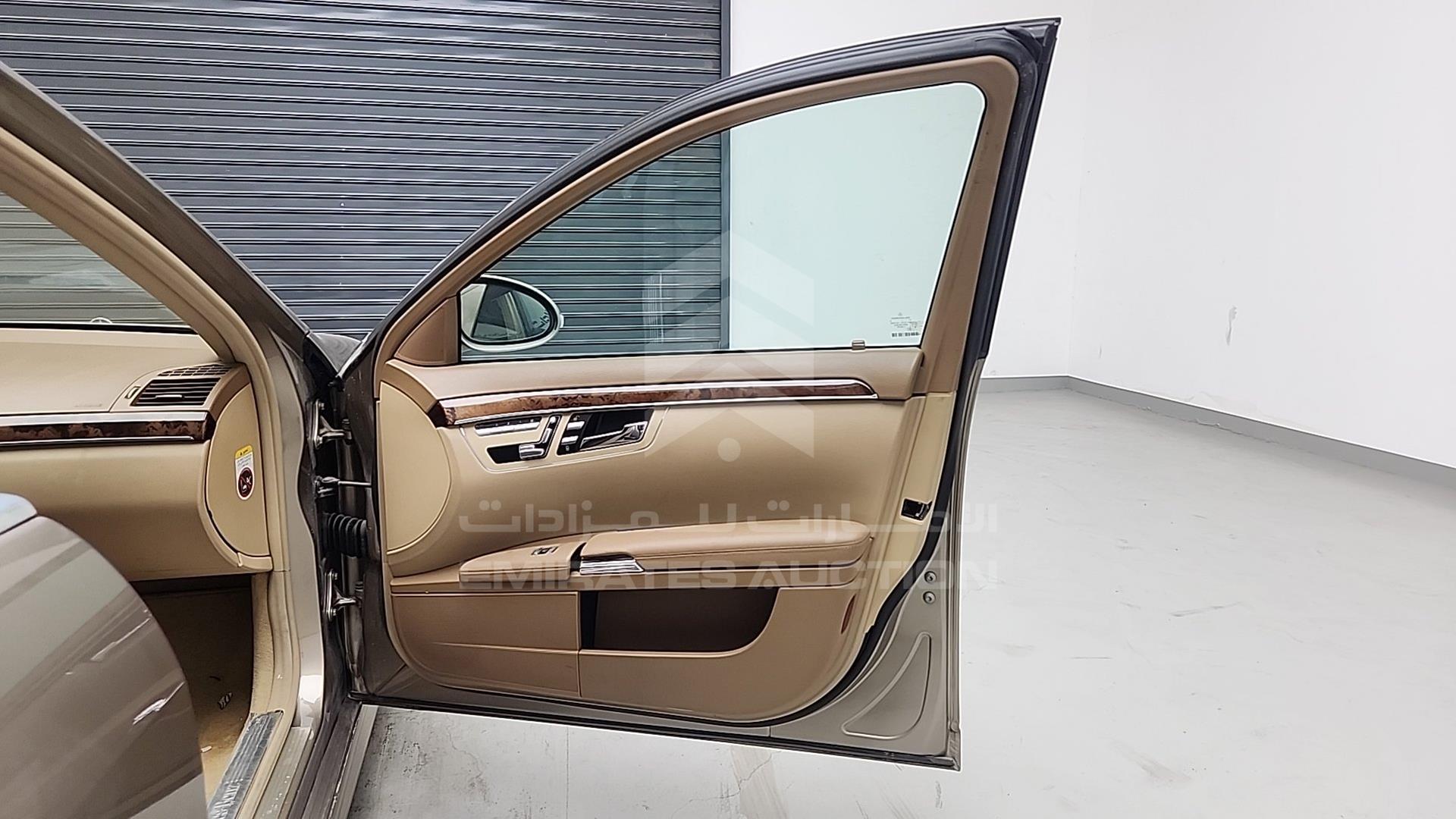 2008 MERCEDES S 350 VIN: WDDNG54X38A237342