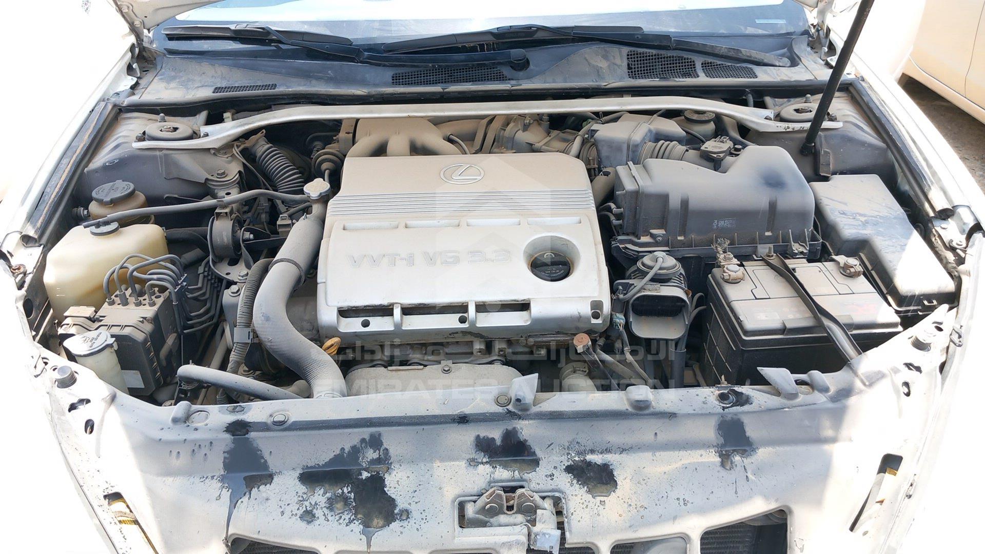 2004 LEXUS ES 300 VIN: JTHBA30GX45030408