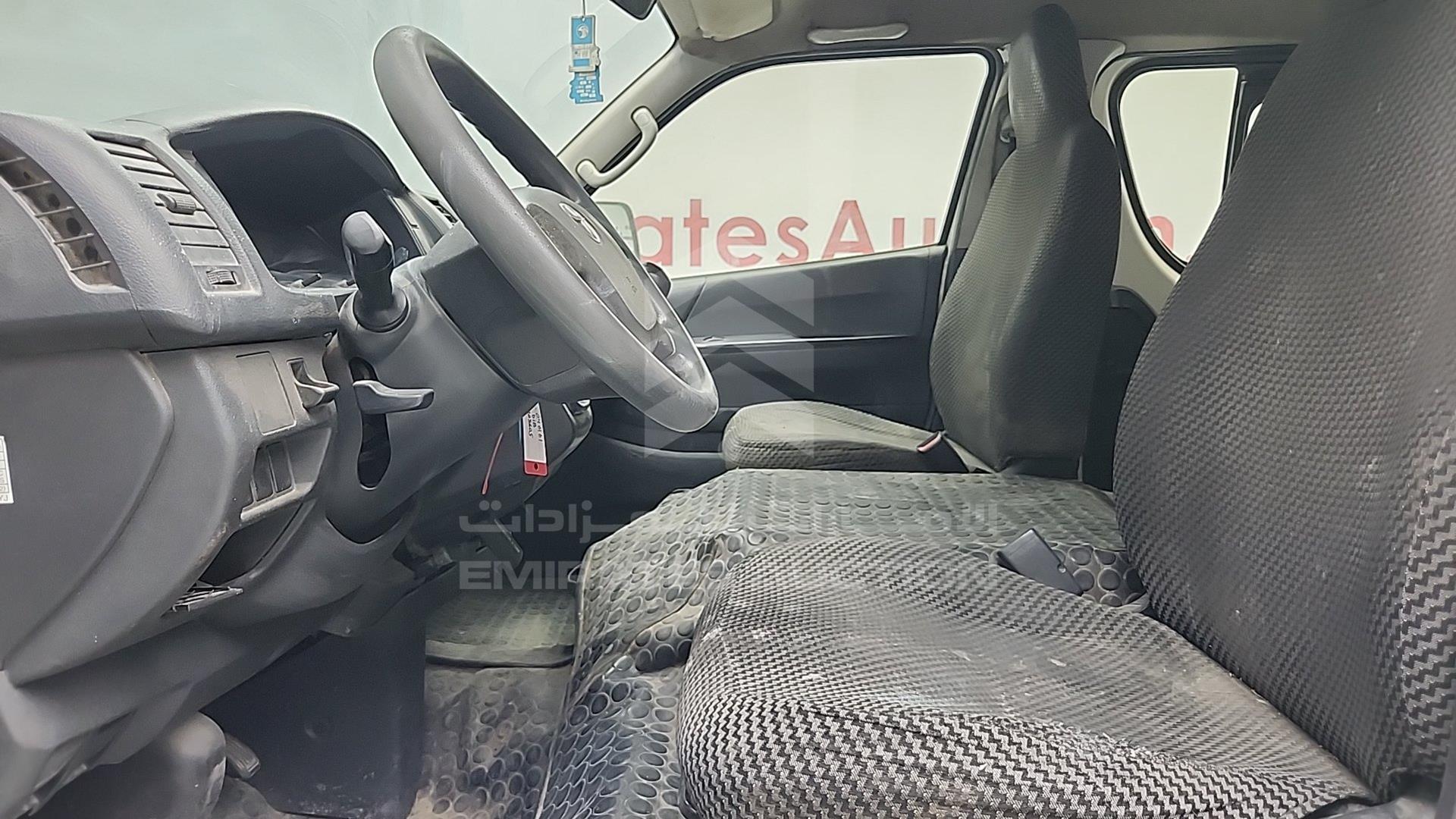 2015 TOYOTA HIACE VIN: JTGRX12PXF8046161