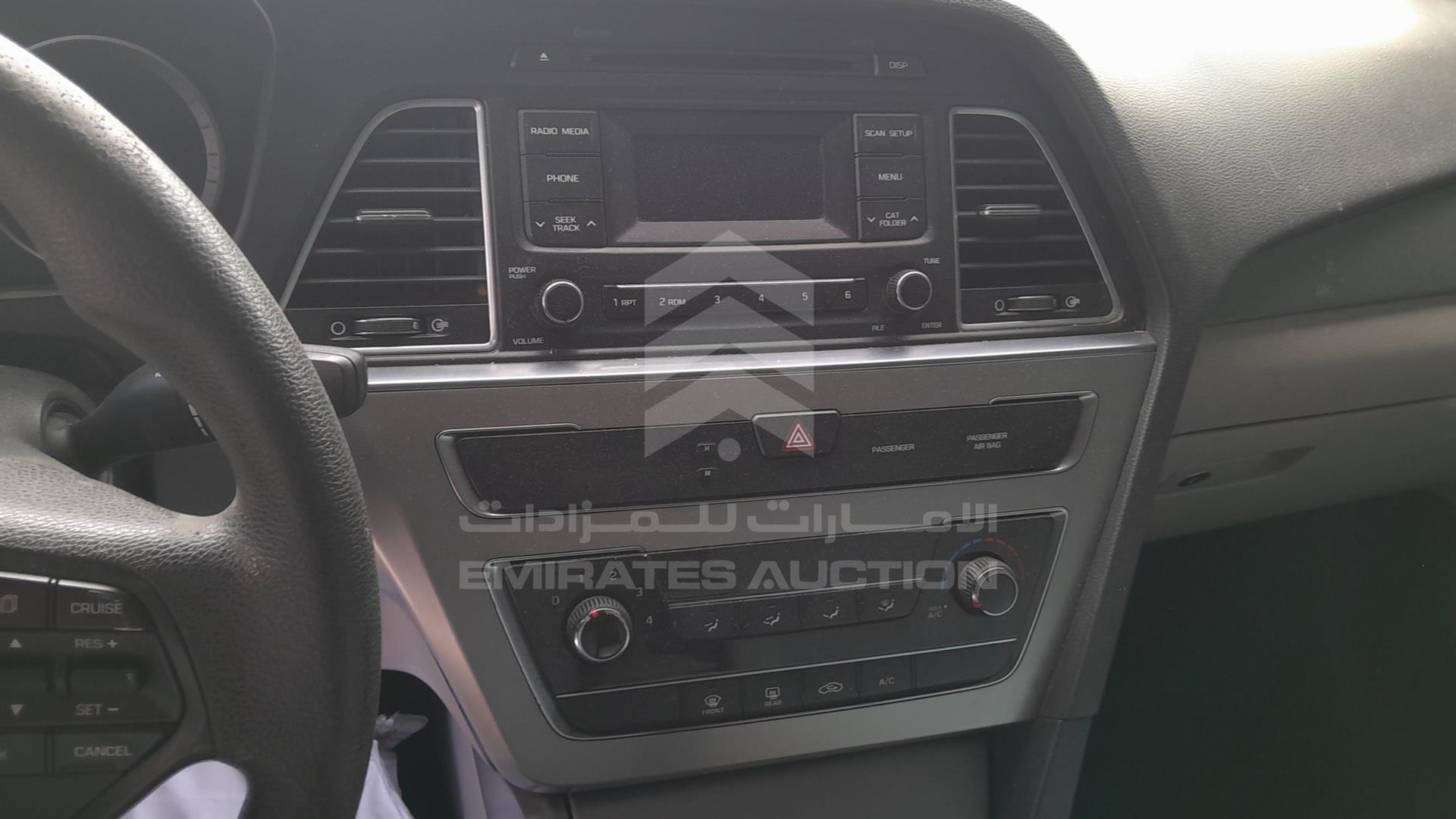 2015 HYUNDAI SONATA VIN: 5NPE24AF2FH001897