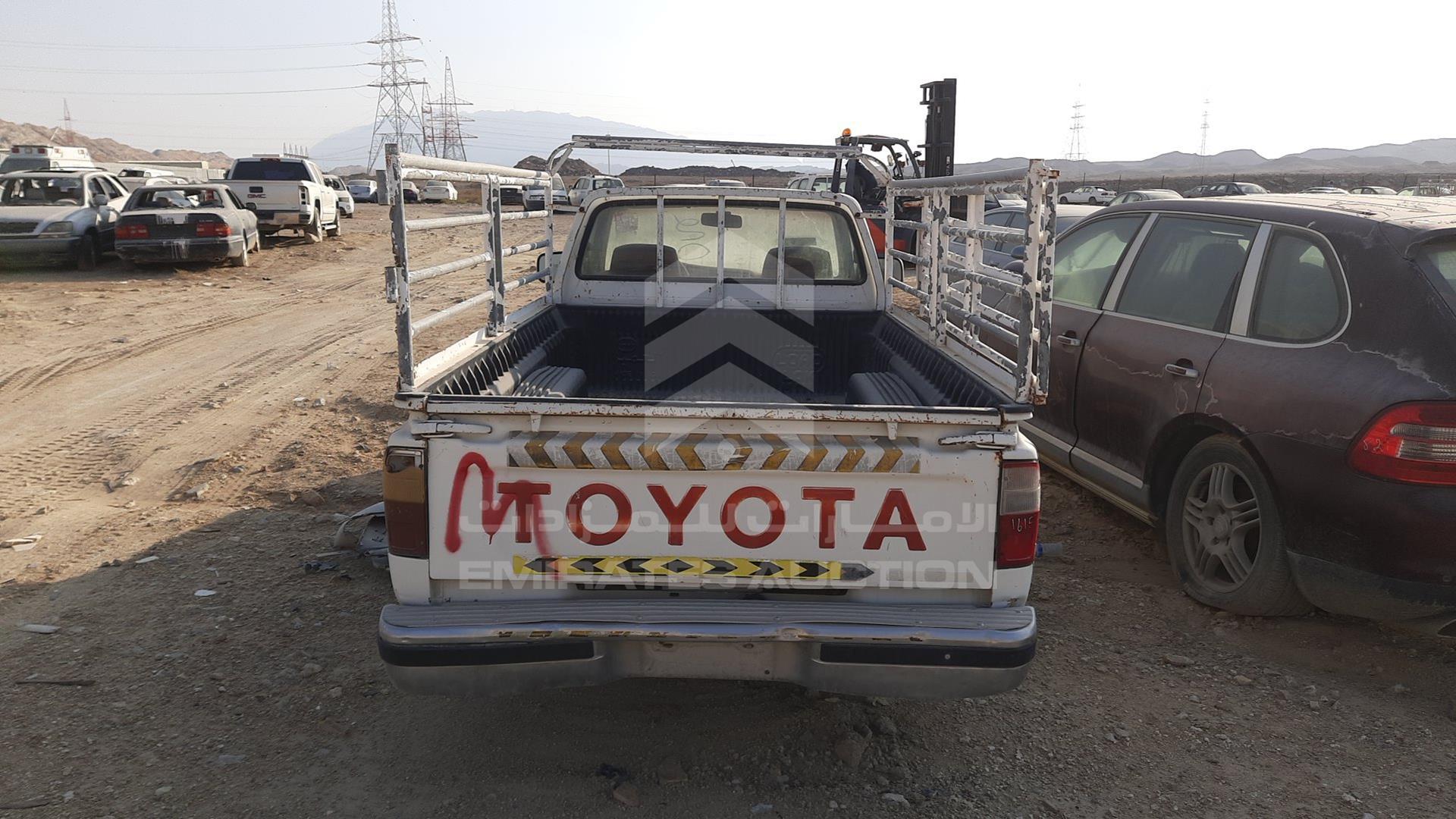 2000 TOYOTA HILUX VIN: JT4AG4265Y0016439